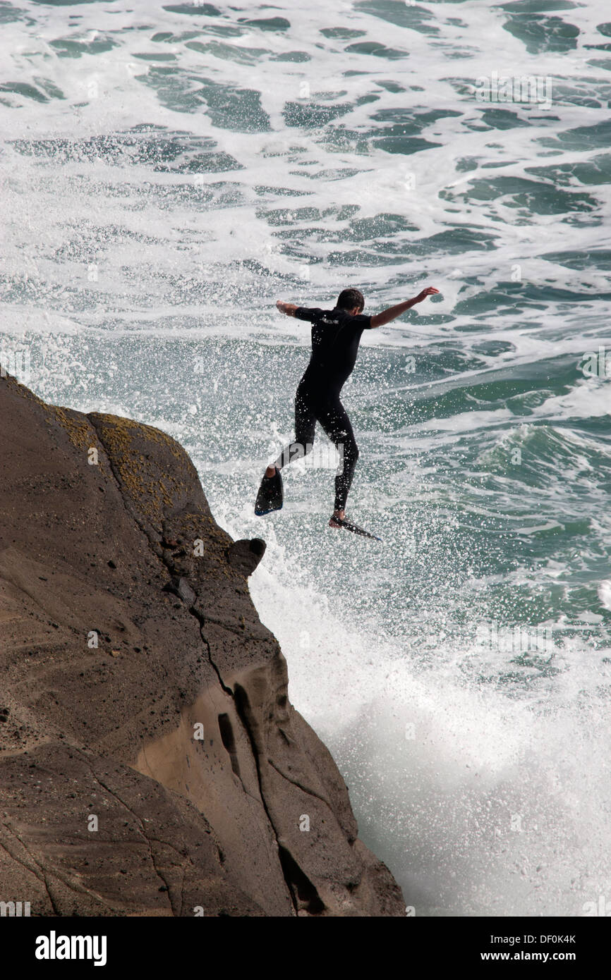 Jumping off cliff water hires stock photography and images Alamy