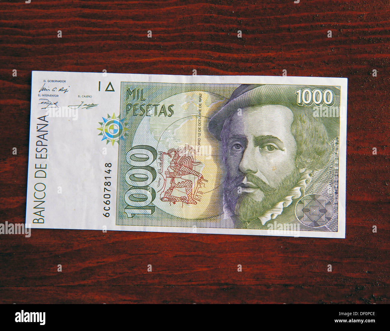 Banknote of spain hi-res stock photography and images - Alamy