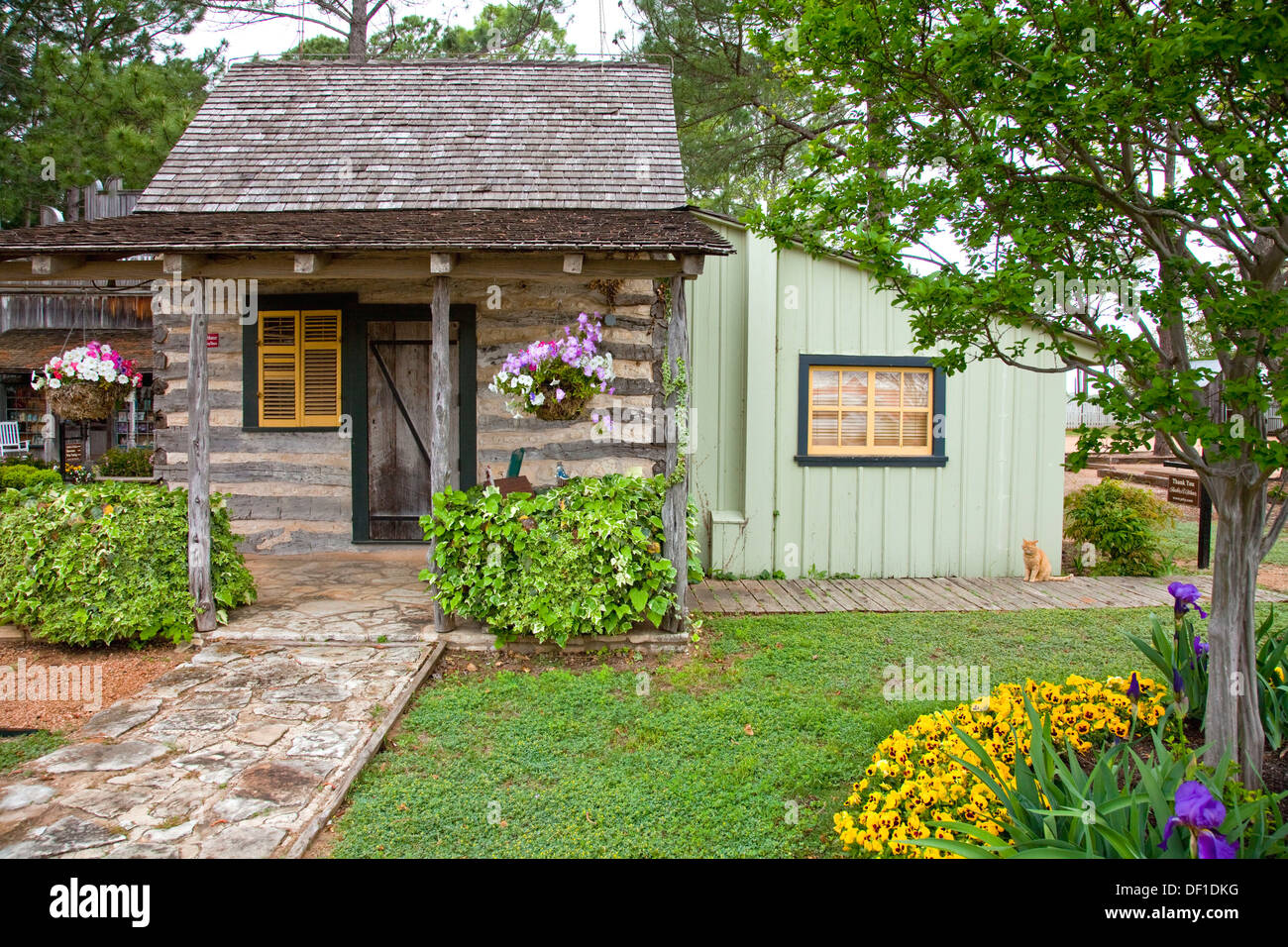 A Small Cottage At The Peach Haus In Fredericksburg Texas Usa