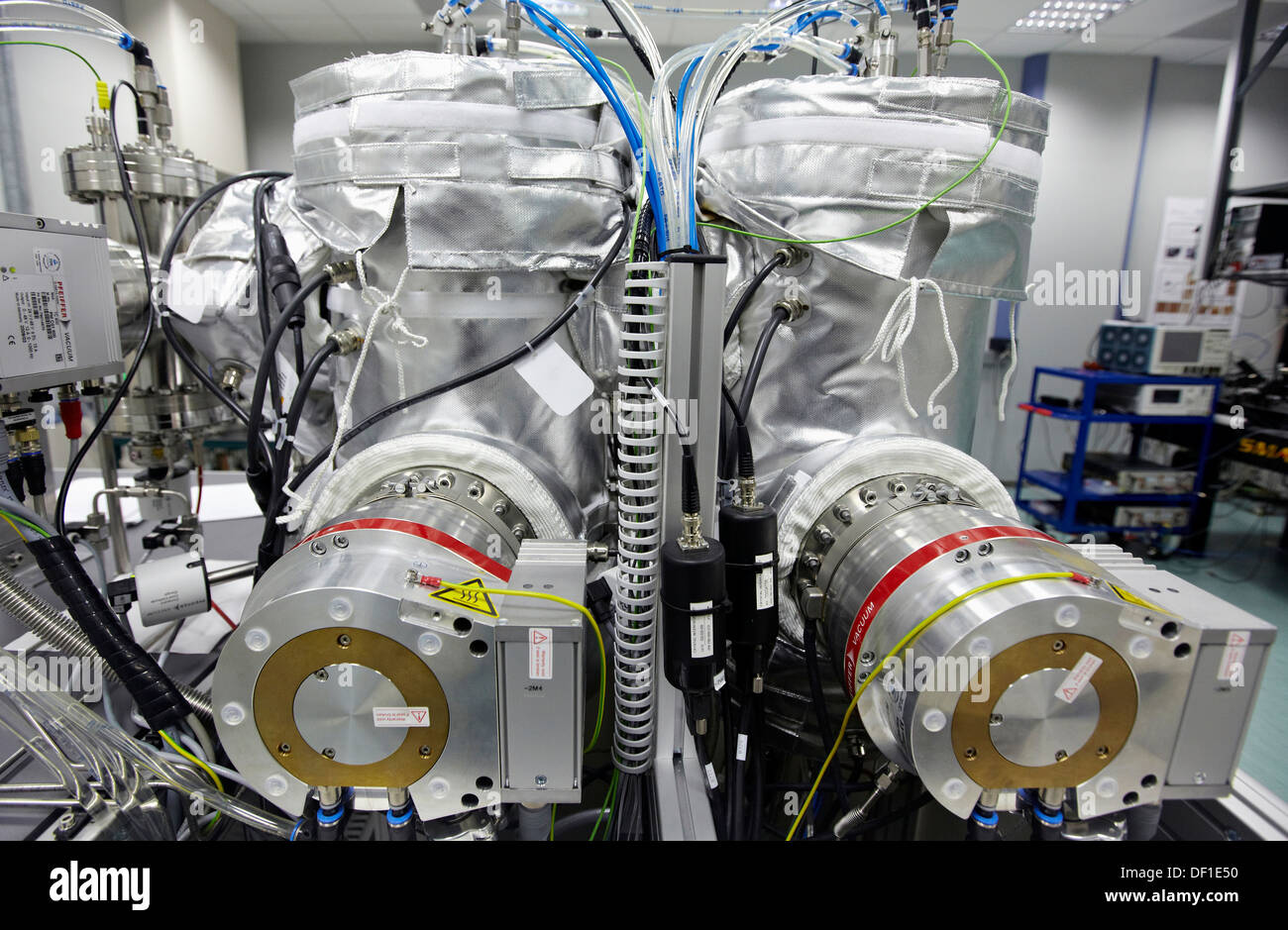 Evaporation (thin film deposition) equipment, Deposition laboratory