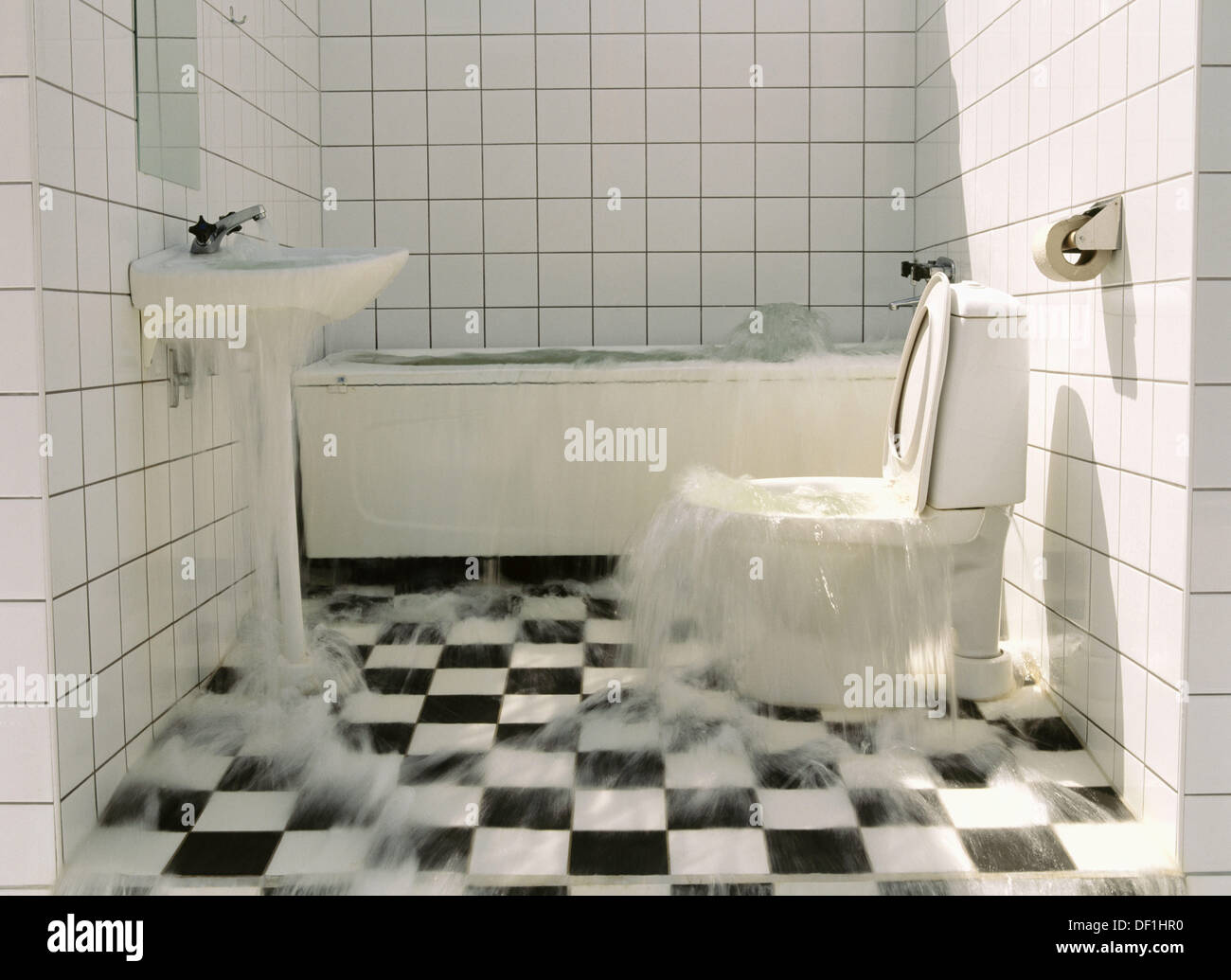 Flood bathroom hi-res stock photography and images - Alamy
