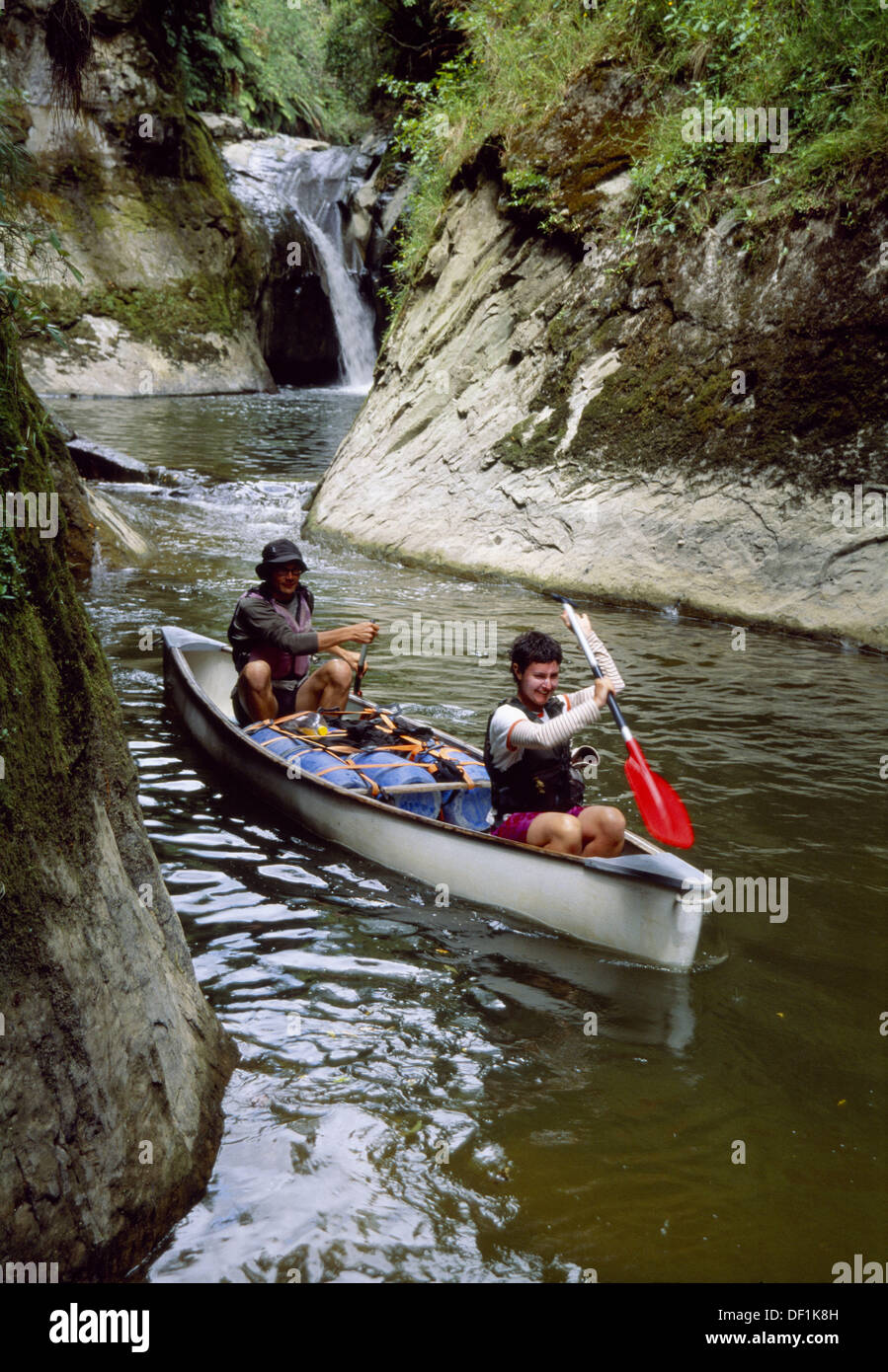Canoeing on the Whanganui River New Zealand Stock Photo Alamy