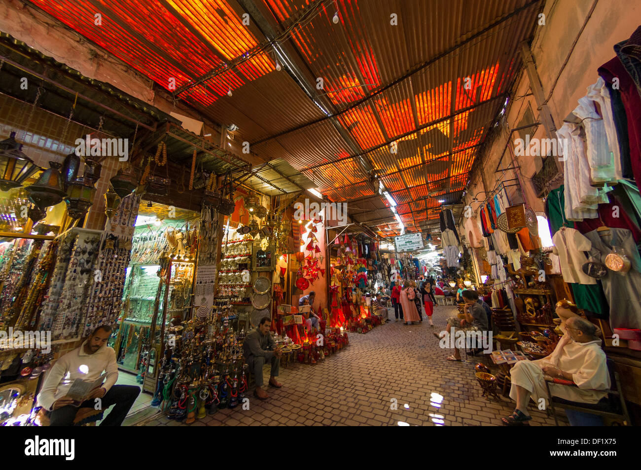 Variety store keepers hi-res stock photography and images - Alamy