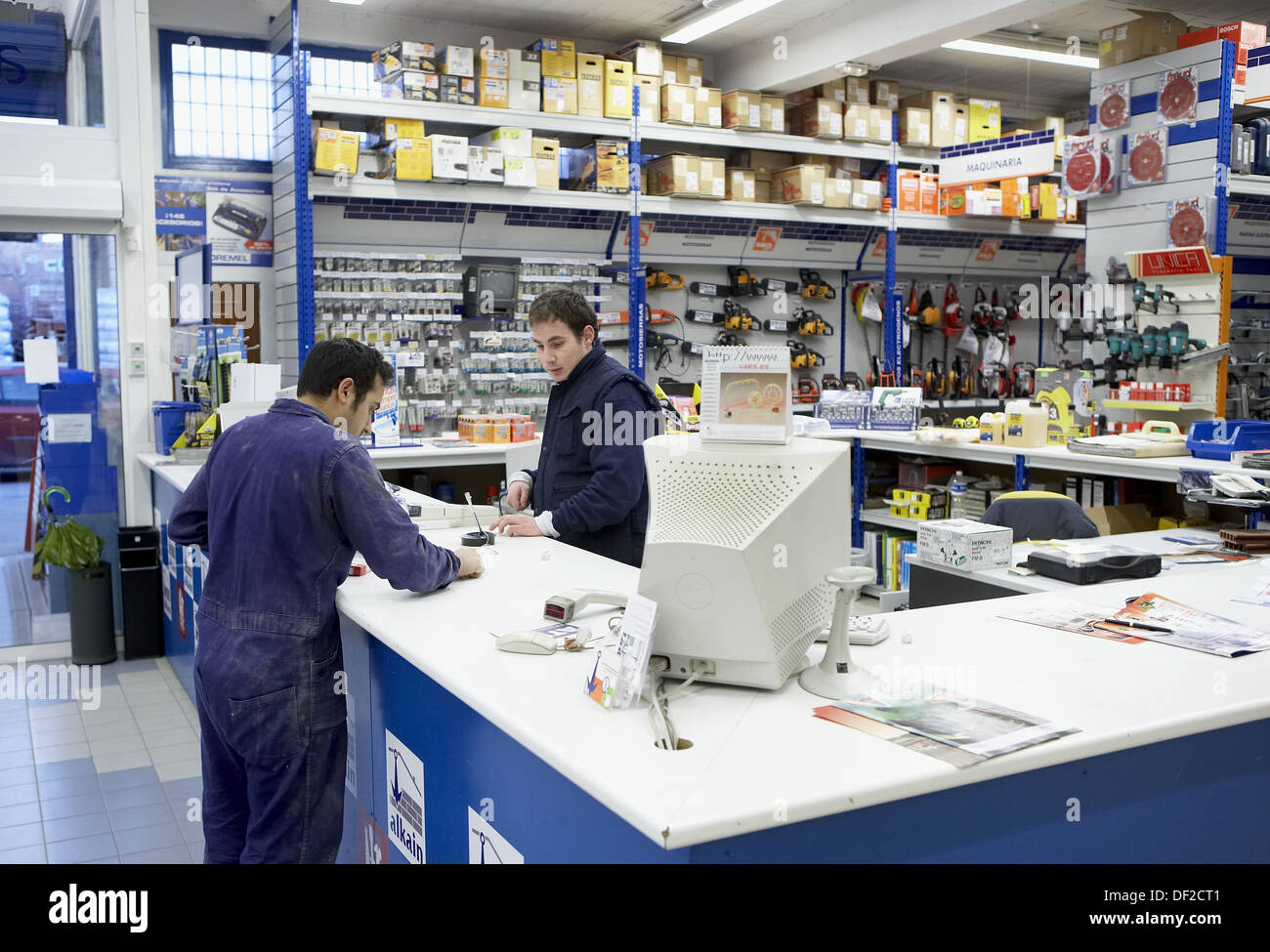 Counter and cash register. Hardware store. Irún, Gipuzkoa, Euskadi
