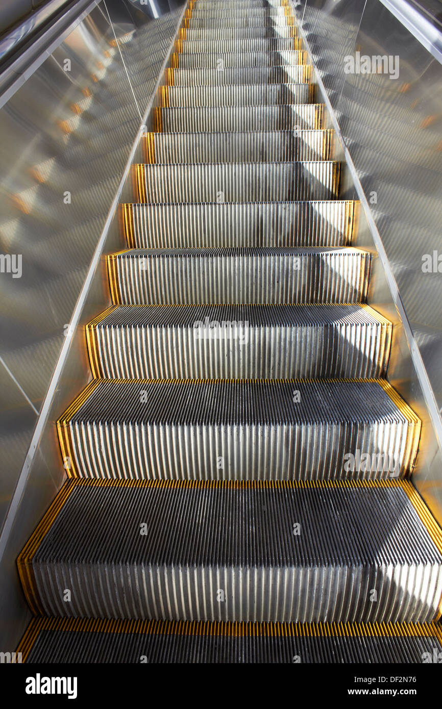Escalator belt hires stock photography and images Alamy