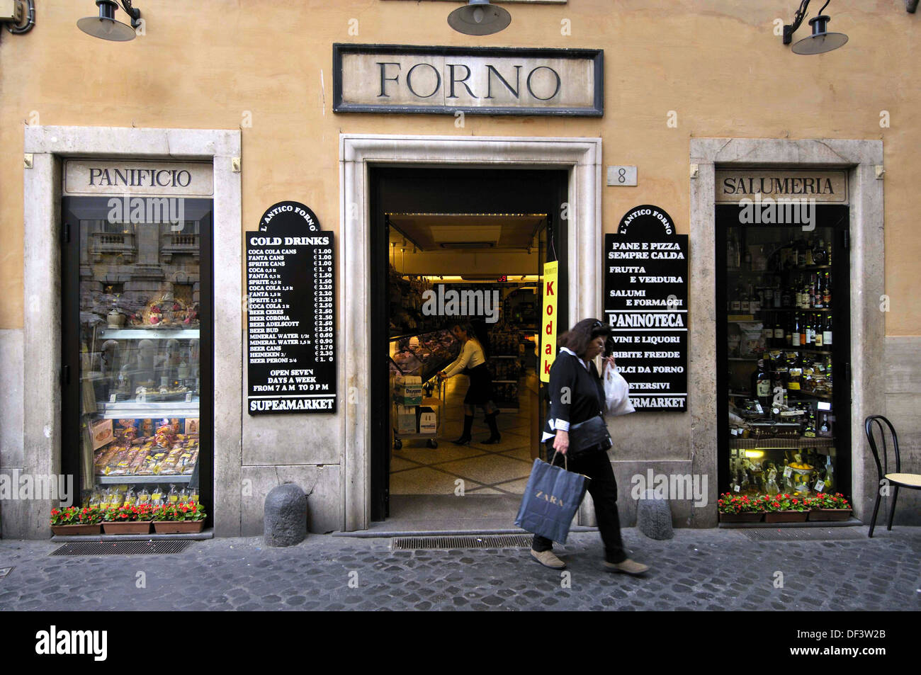 Rome bakery hi-res stock photography and images - Alamy