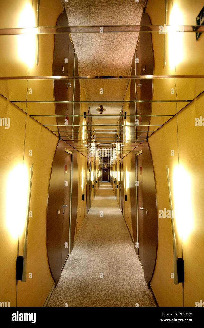 Cruise Ship Rooms Area Stock Photo Alamy cruise-ship-rooms-area-stock-photo-alamy