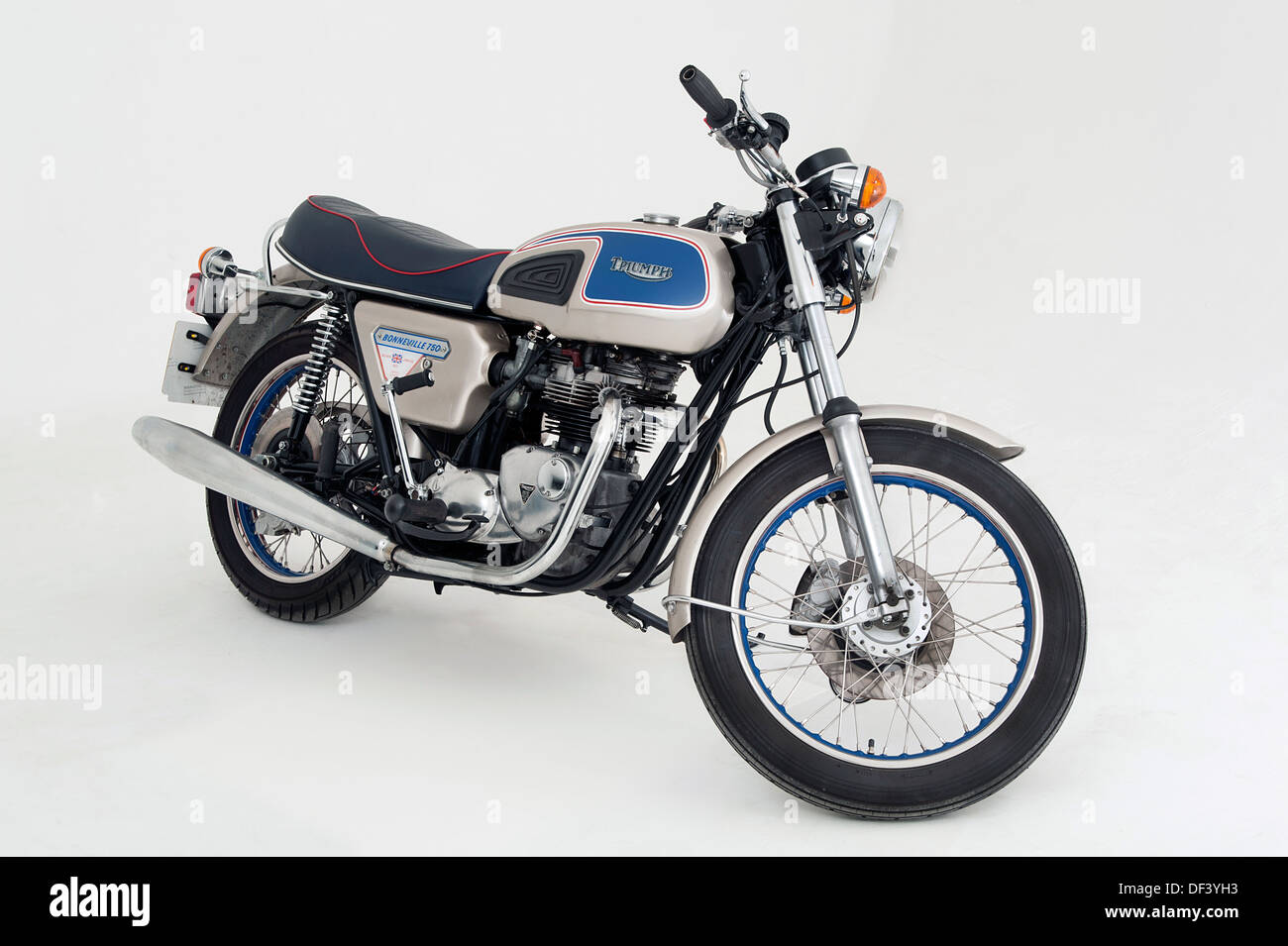 Triumph bonneville 750cc deals