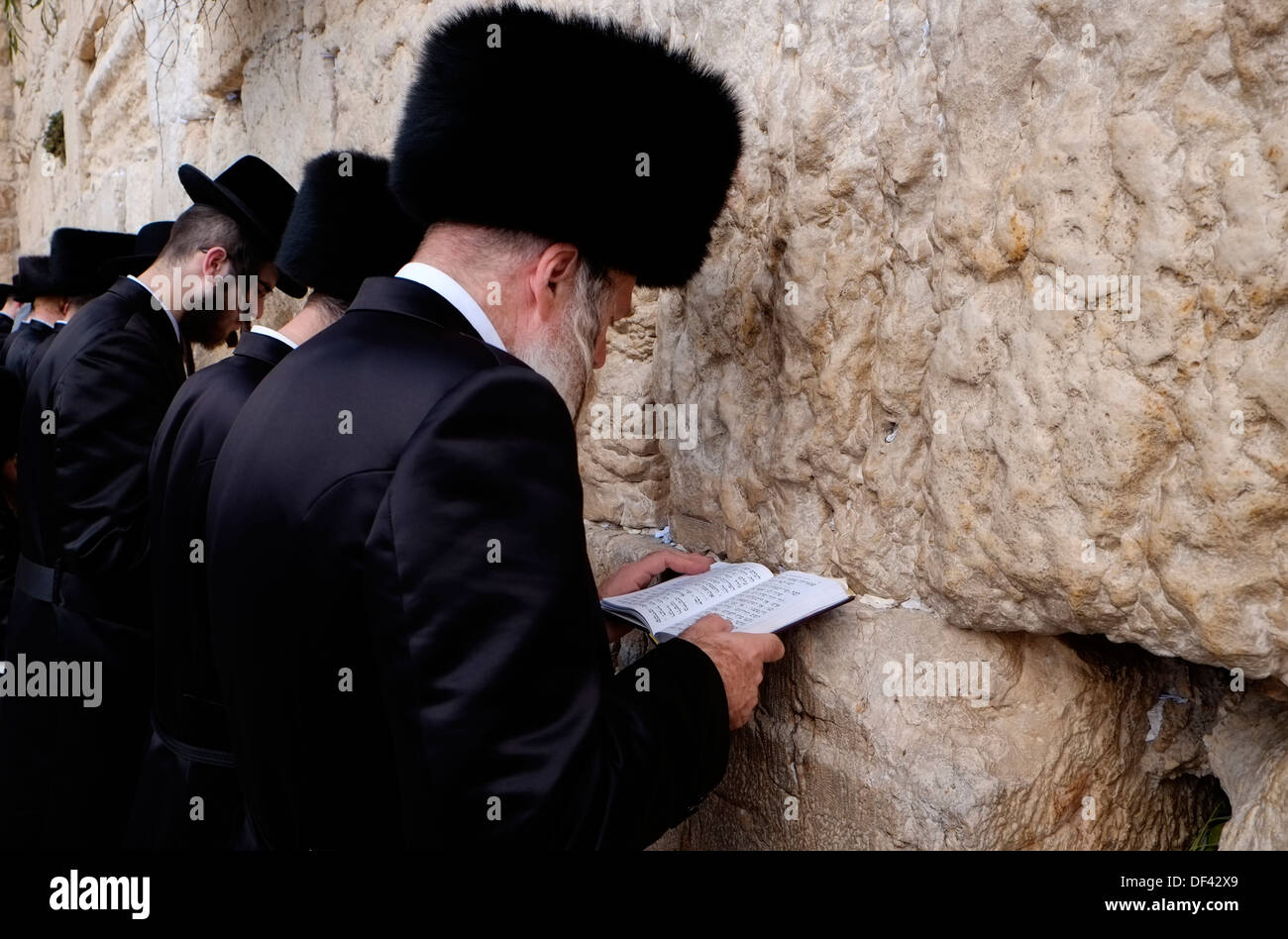 Fur hat jewish hi res stock photography and images   Alamy
