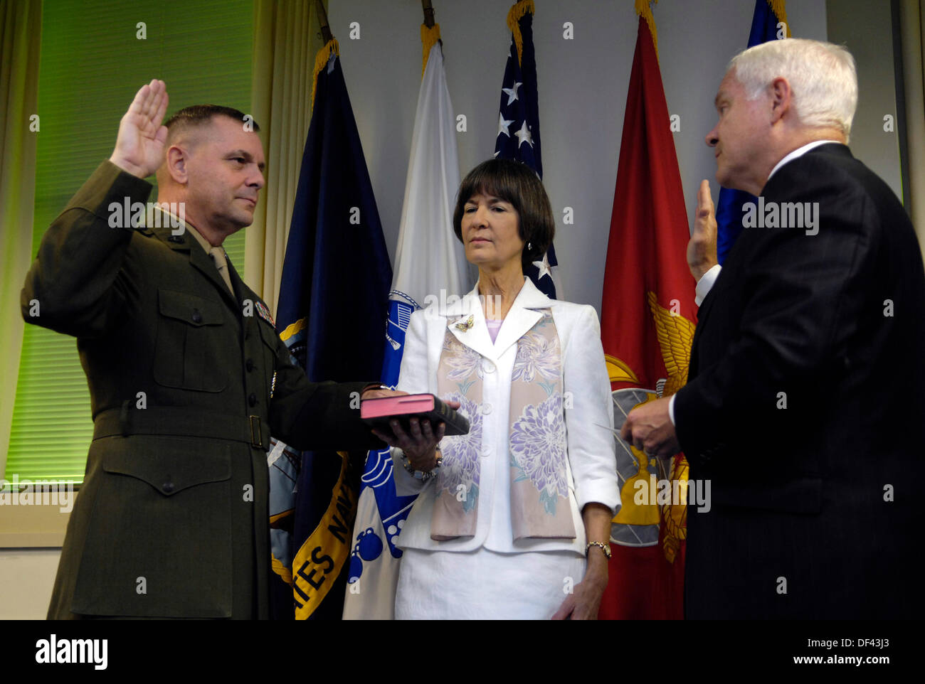 United States Marine General James E. Cartwright is sworn in as the next vice chairman of the Joint Chiefs of Staff by U.S. Secretary of Defense Robert M. Gates with the assistance of his wife Sandee Cartwright at the Pentagon, August 31, 2007. Cartwright is a target of a Justice Department investigation into a leak of information about a covert U.S.-Israeli cyberattack on Iranâ??s nuclear program. Mandatory Credit: Cherie A. Thurlby / DoD via CNP Stock Photo