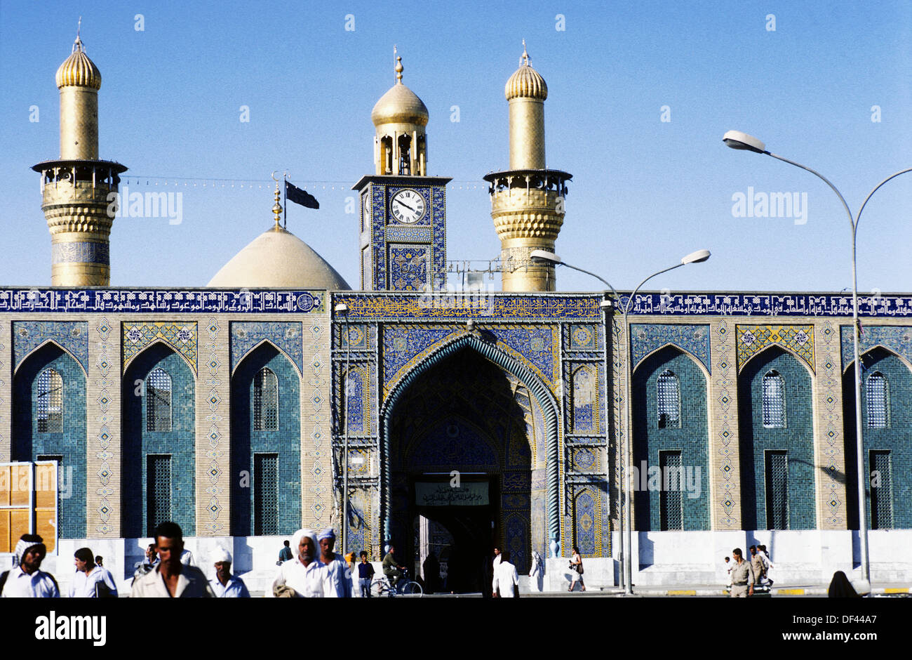 Karbala imam hussein mosque hi-res stock photography and images - Alamy