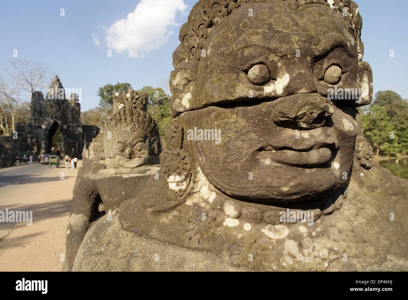 Scaley Temples Gods lining causeway hi-res stock photography and images - Alamy