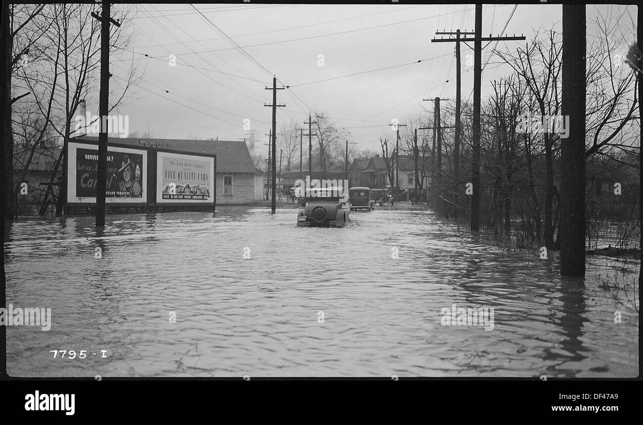 Flood backwater on Sixth Avenue looking toward Grainger 280838 Stock Photo