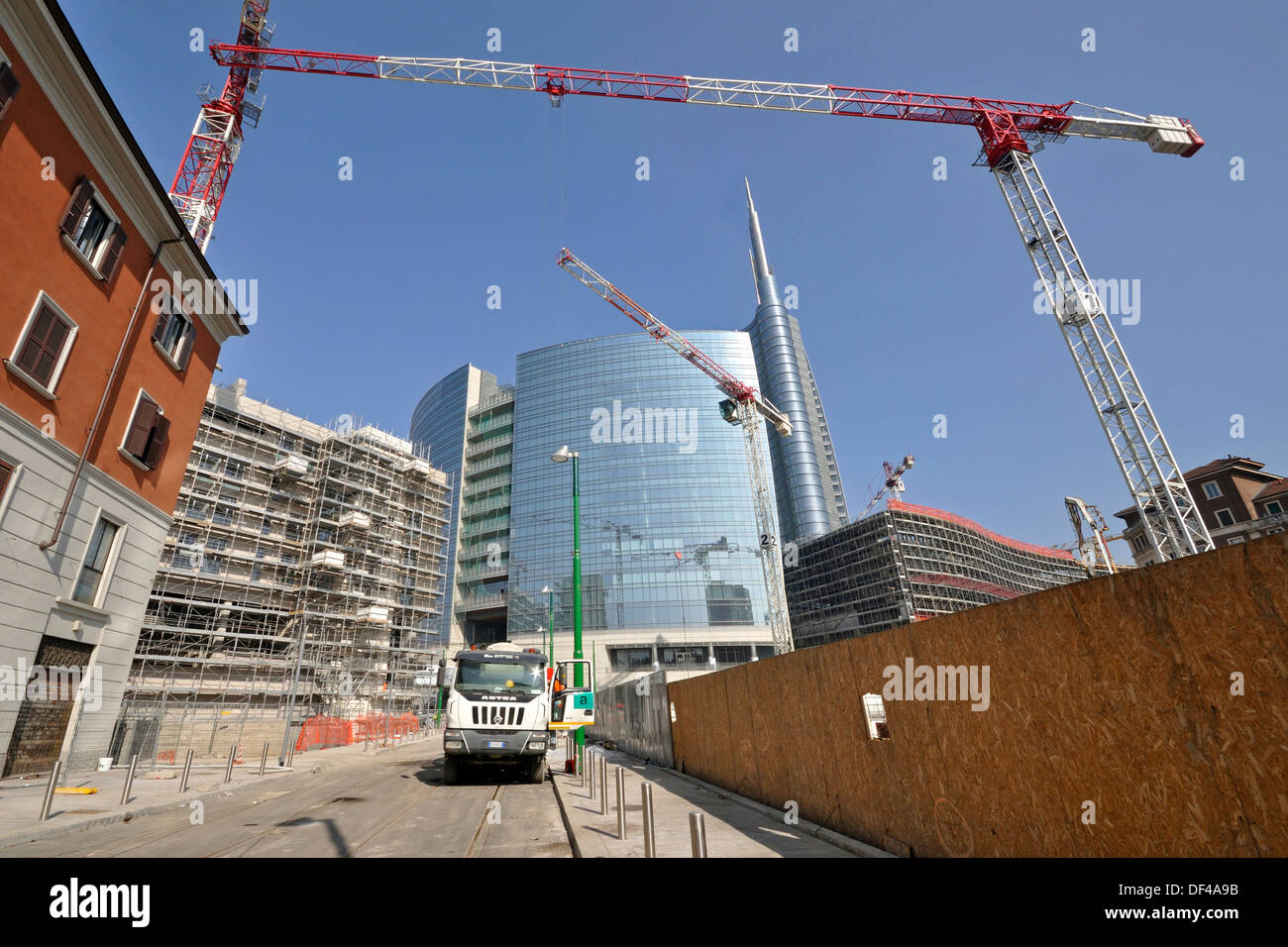 New building under construction, Milan, Italy Stock Photo Alamy