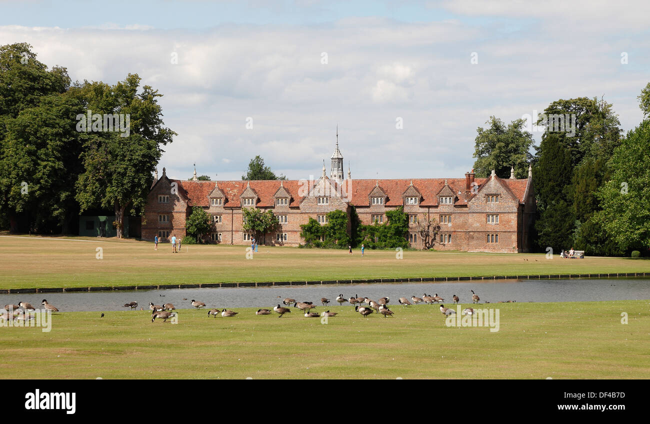 Old stable block hires stock photography and images Alamy