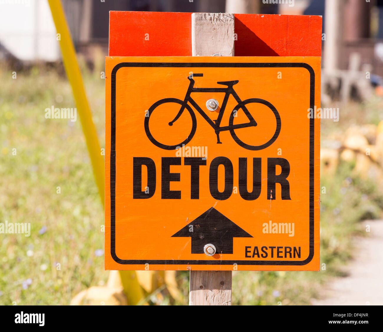 bicycle-detour-sign-along-the-bike-path-next-to-lakeshore-blvd-stock