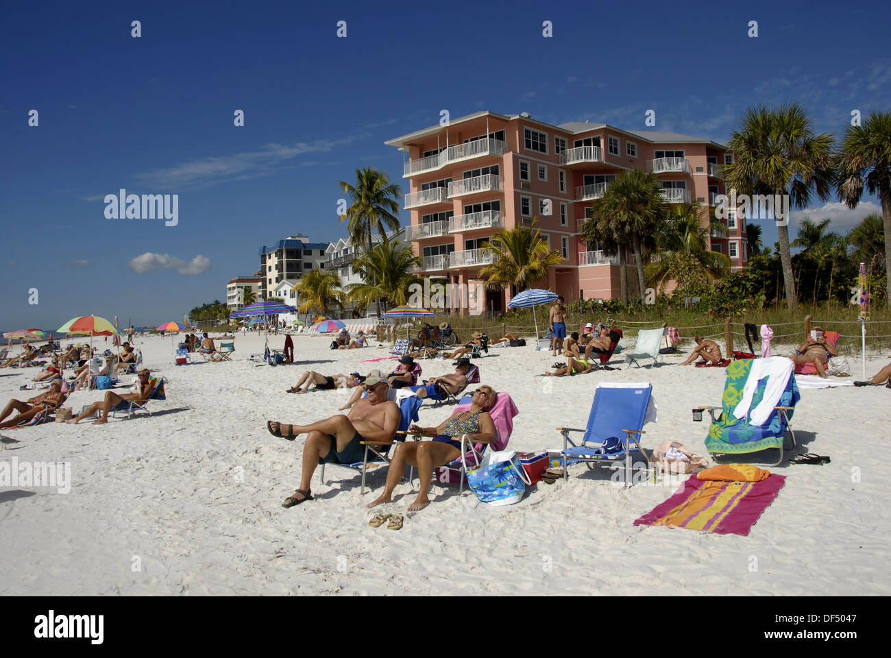 USA, Florida, Sanibel Island. Snowbirds finally reached their destination: car  window markers explain why these snowbirds have driven to Florida Stock  Photo - Alamy