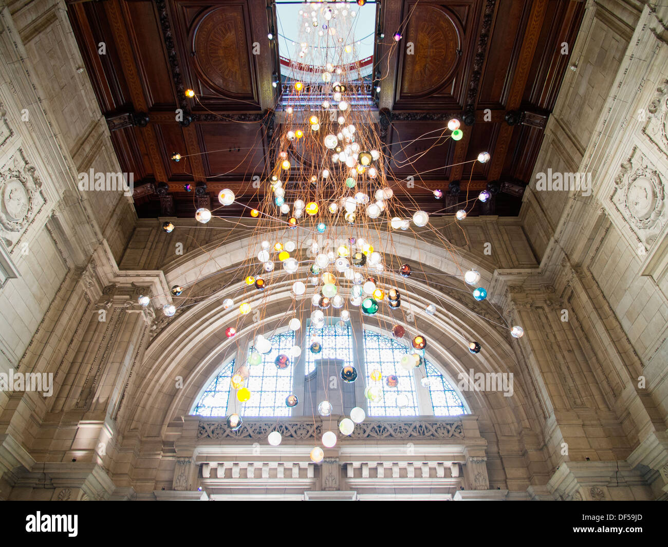 The Victoria and Albert Museum, London - new hanging lights sculpture in the foyer 2 Stock Photo