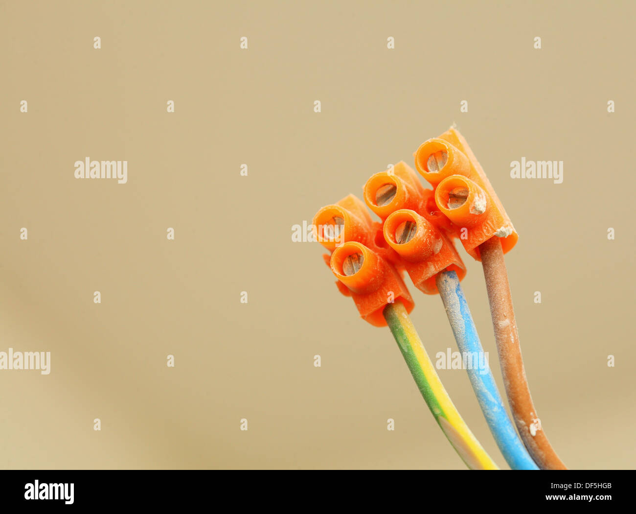 Socket Building Block Electrical installation electric socket wires with terminal blocks ...