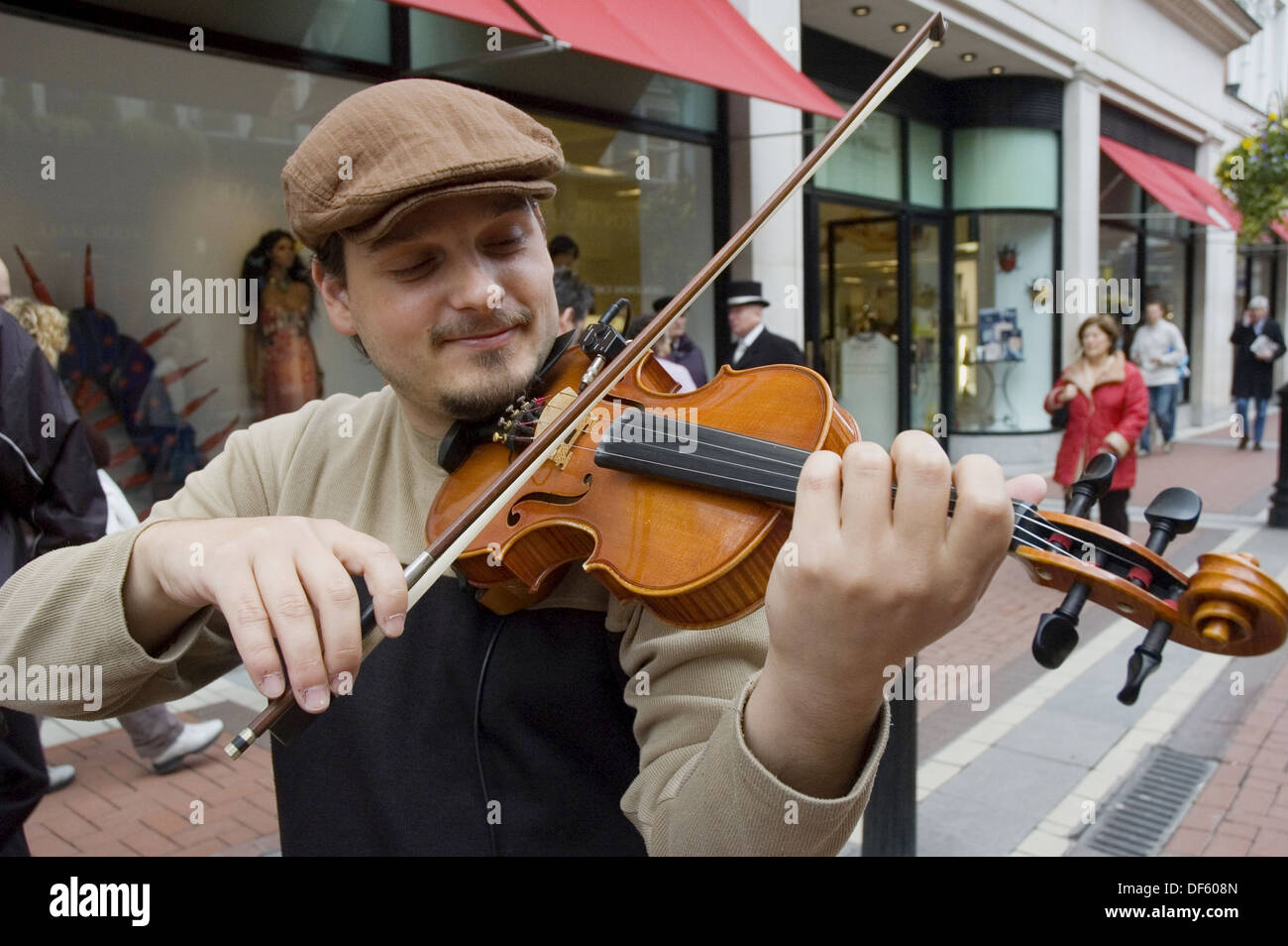 Male violin player hires stock photography and images Alamy