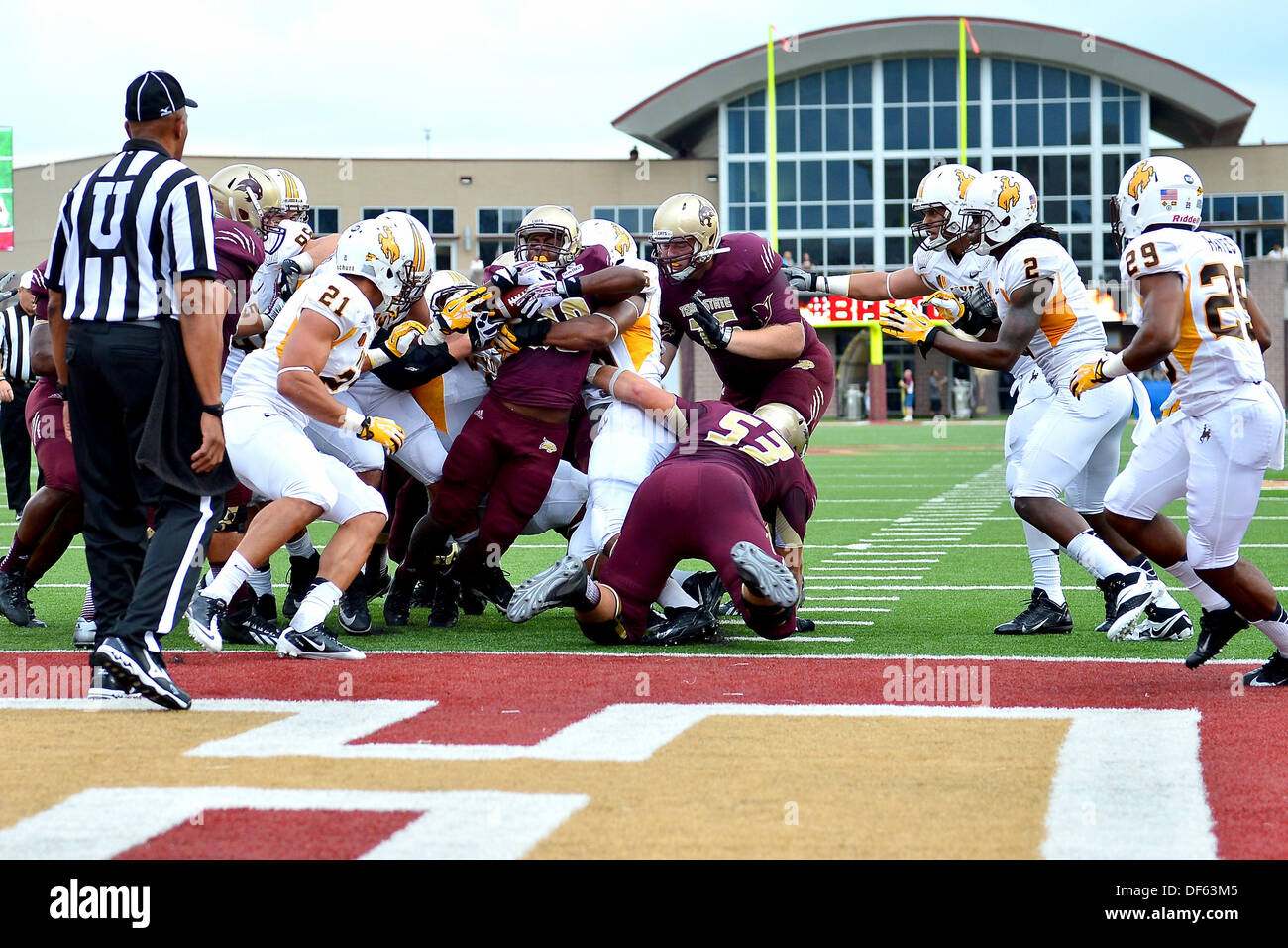 San Marcos, TX, USA. 28th Sep, 2013. during NCAA football game at Jim Wacker Field in San Marcos, TX. Texas State defeat Wyoming 42-21. © csm/Alamy Live News Stock Photo