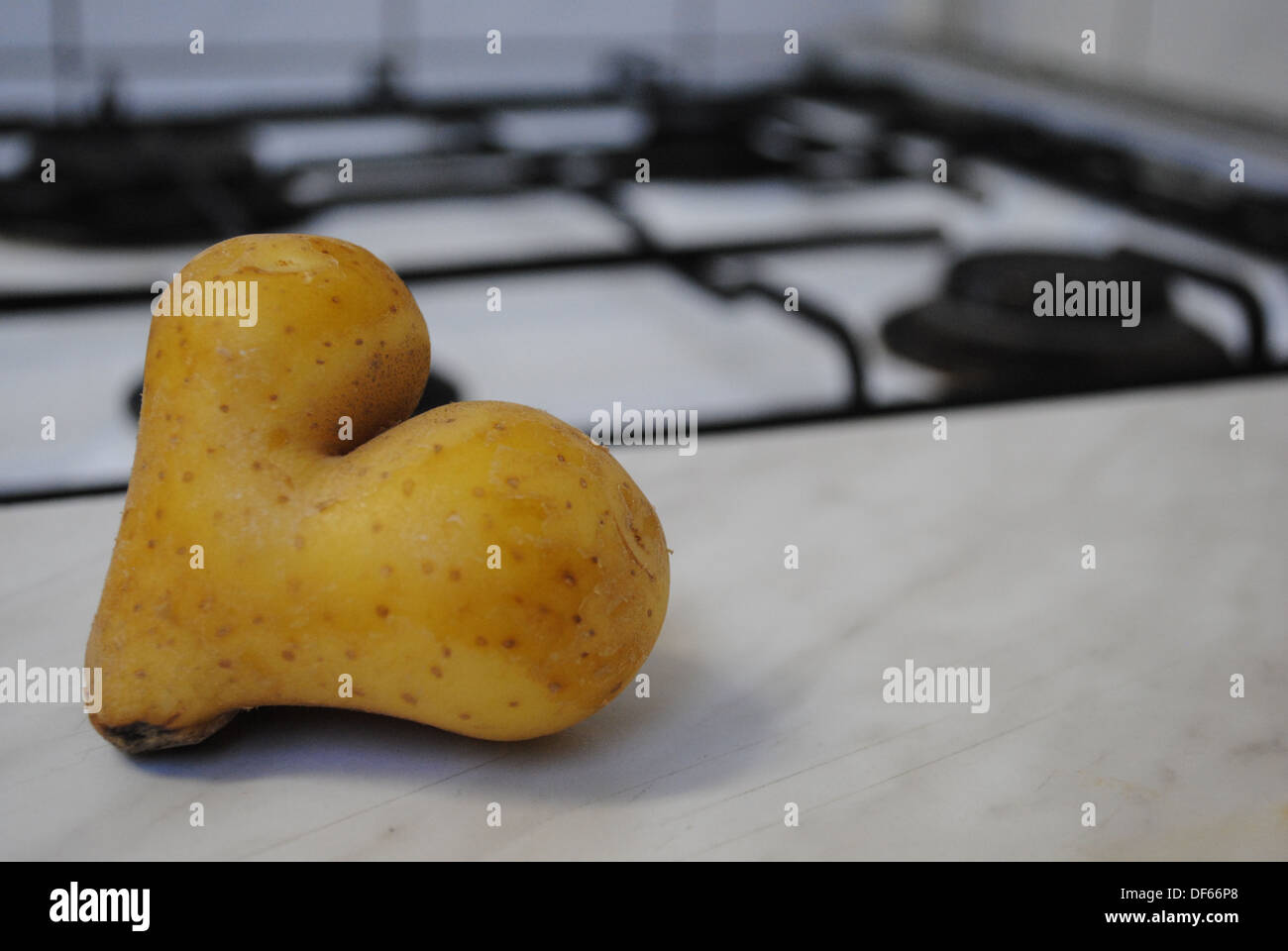 Herzformige Kartoffel High Resolution Stock Photography and Images - Alamy