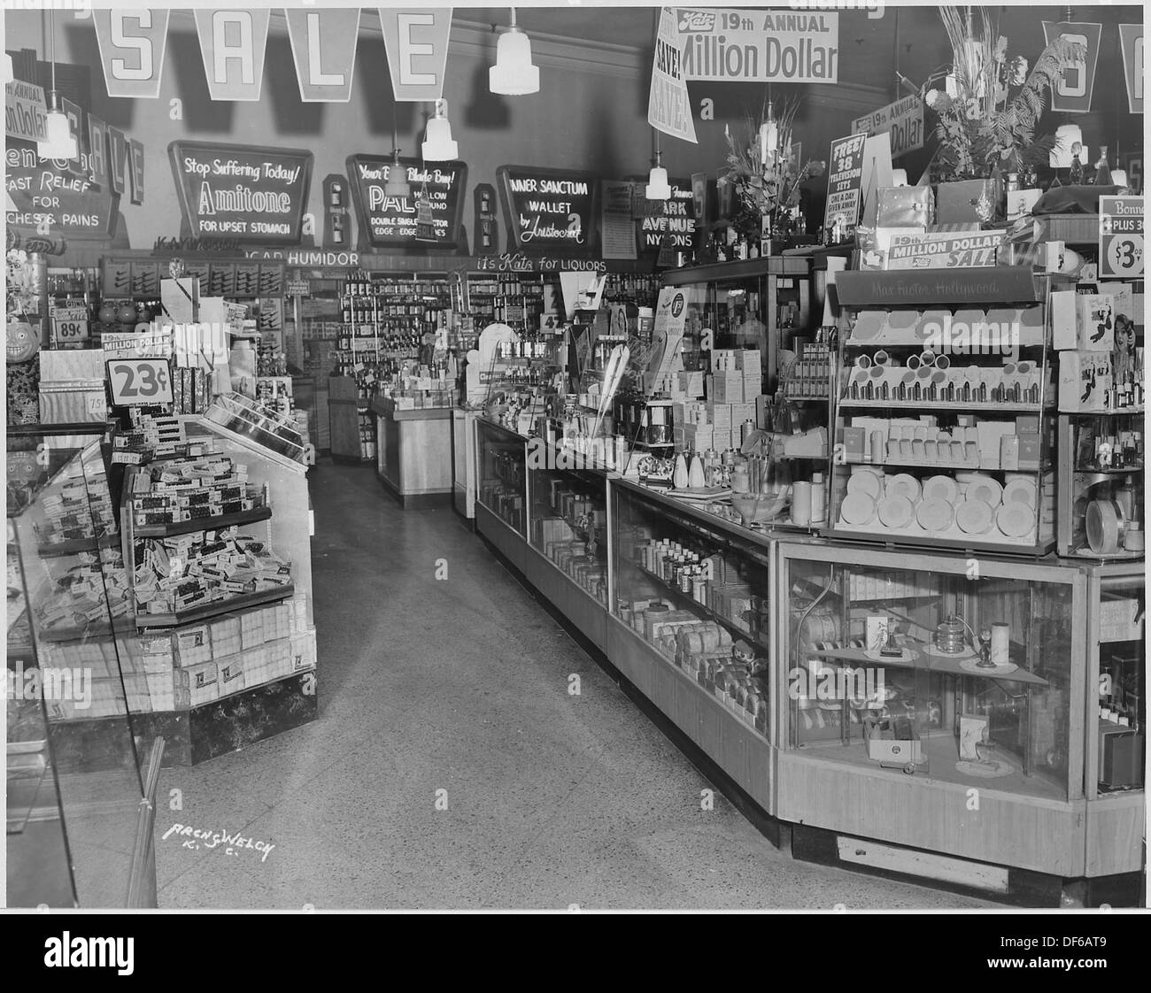 Interior of Katz drug store. Kansas City, Mo 283620 Stock Photo Alamy