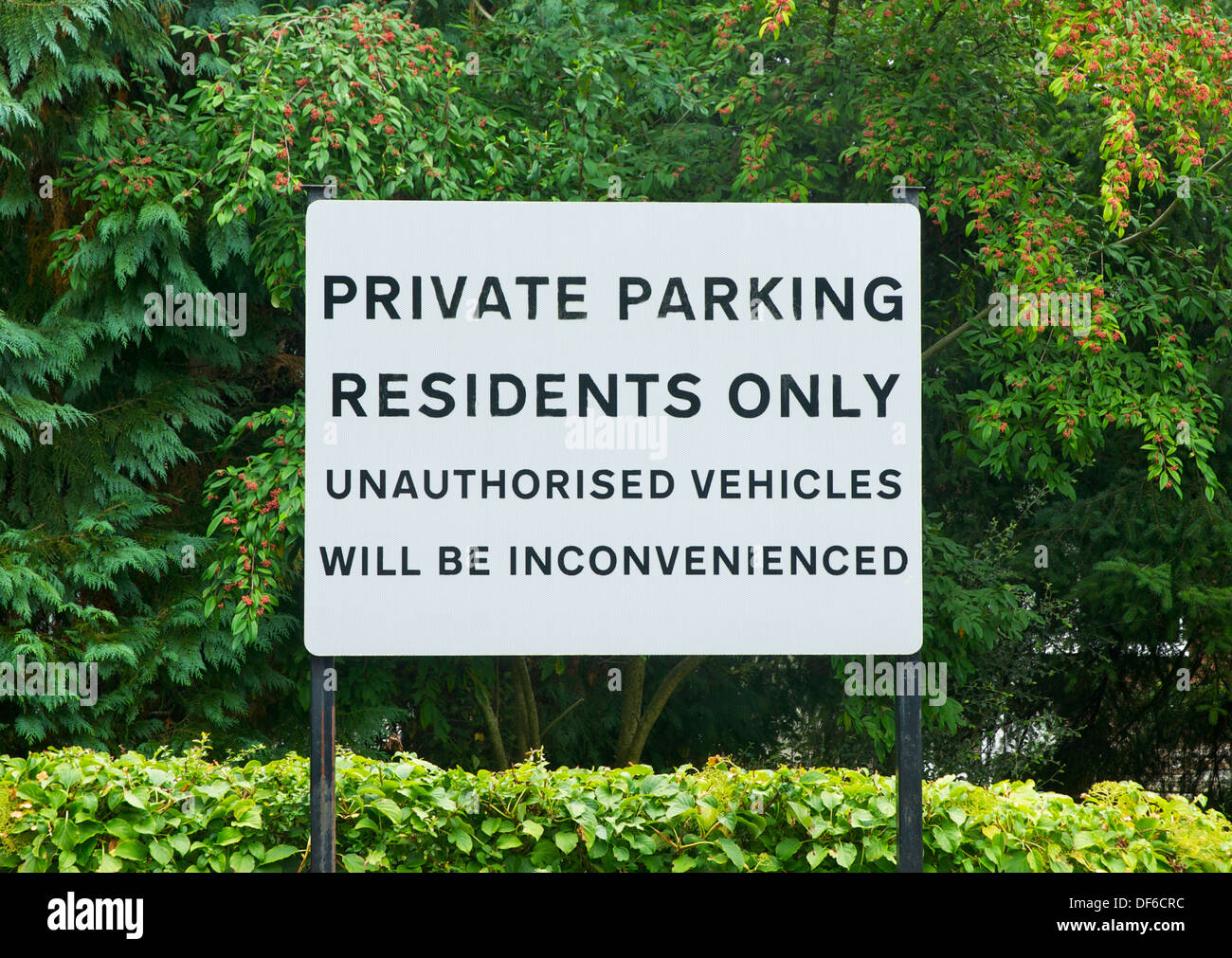 Parking sign hi-res stock photography and images - Alamy
