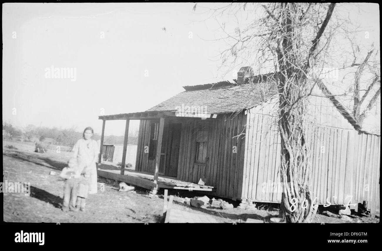 Morris, Charles, family and home 280975 Stock Photo