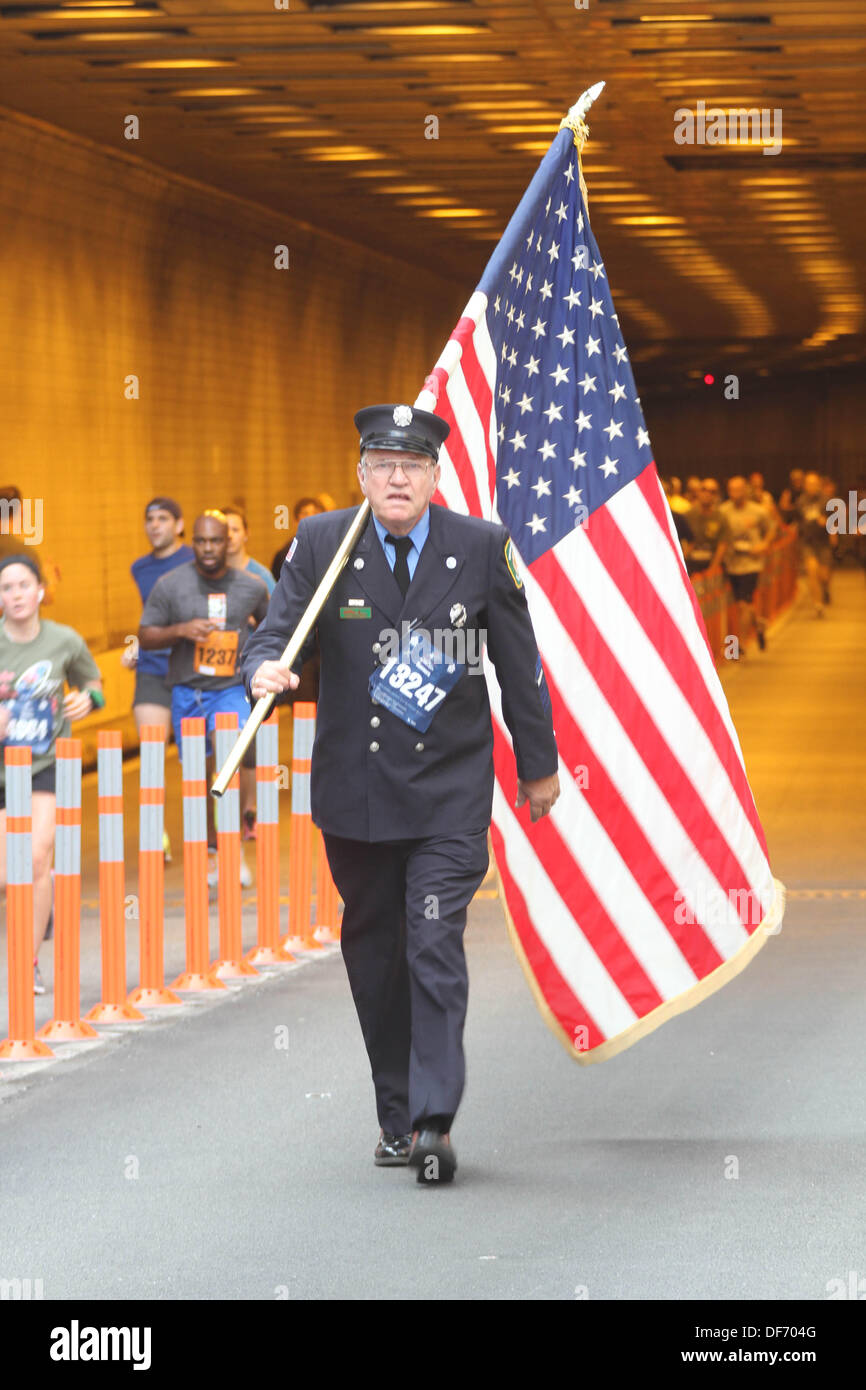 New York, New York, USA. 29th Sep, 2013. 12th Annual FDNY Stephen Siller Tunnel to Tower Run.© 2013 Credit:  Bruce Cotler/Globe Photos/ZUMAPRESS.com/Alamy Live News Stock Photo