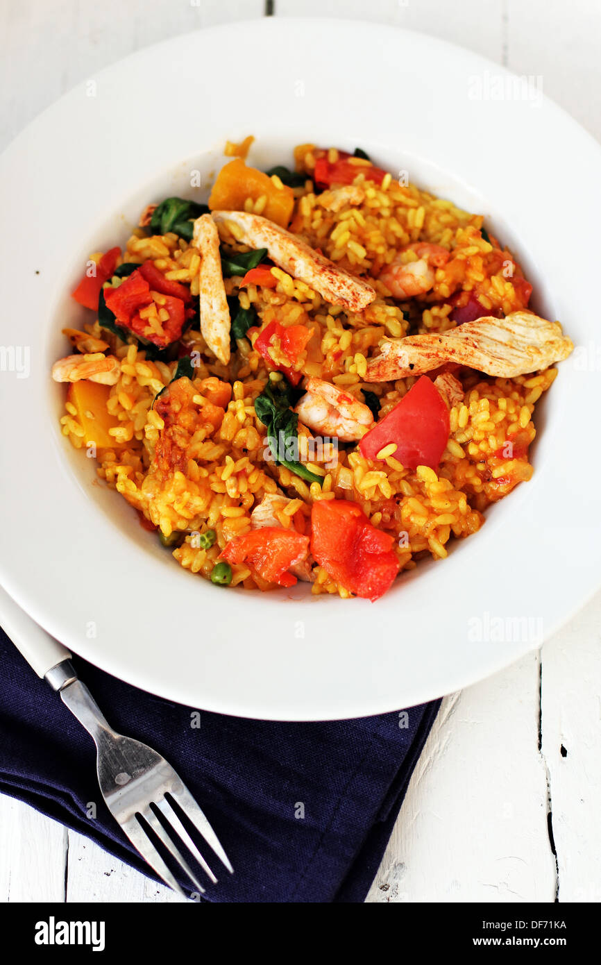 Chicken & Prawn Paella Stock Photo Alamy