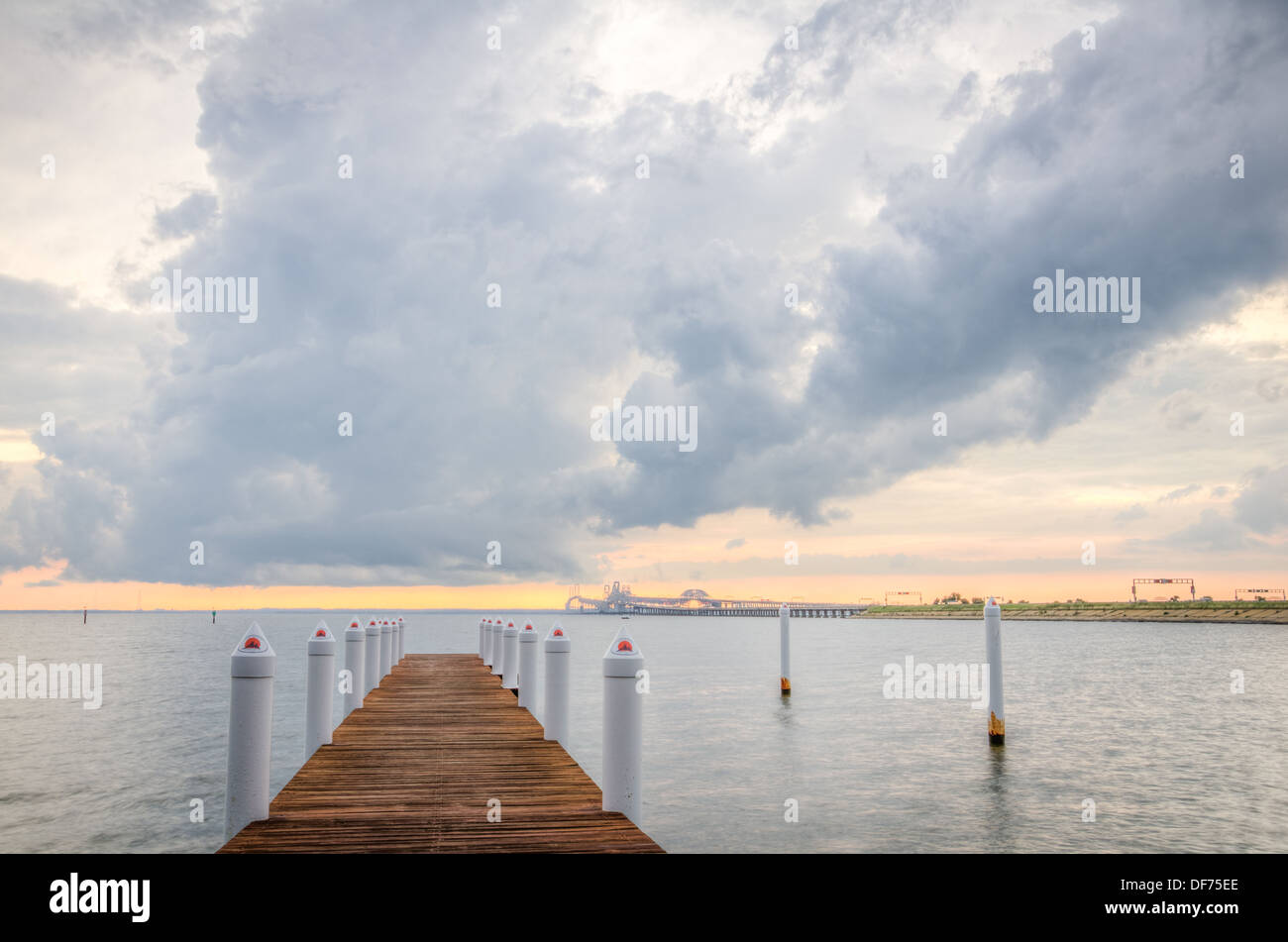Chesapeake bay sunset water sea hires stock photography and images Alamy