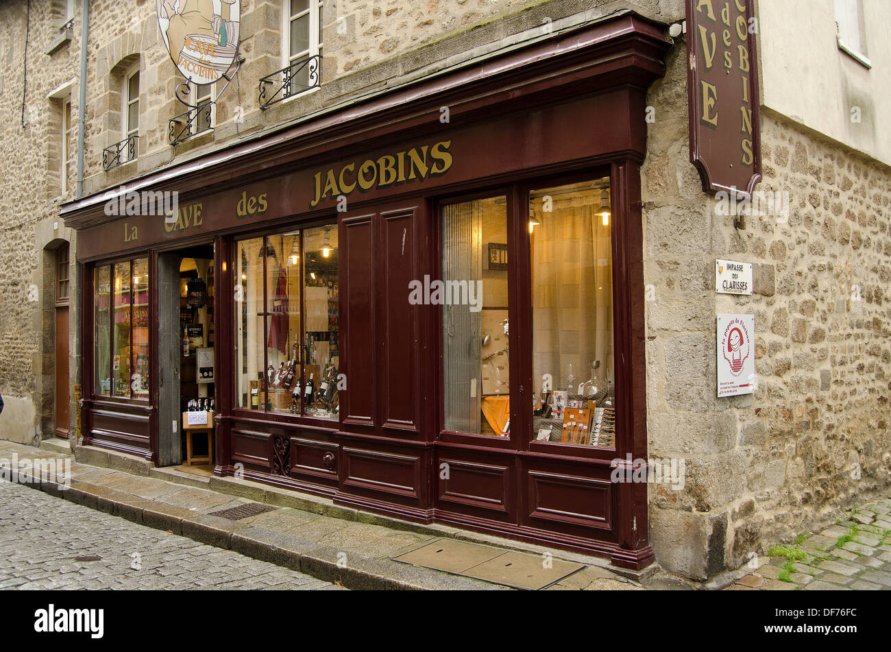 Europe, France,Bretagne Brittany region,Dinan Village, Wine Shop Stock Photo Alamy