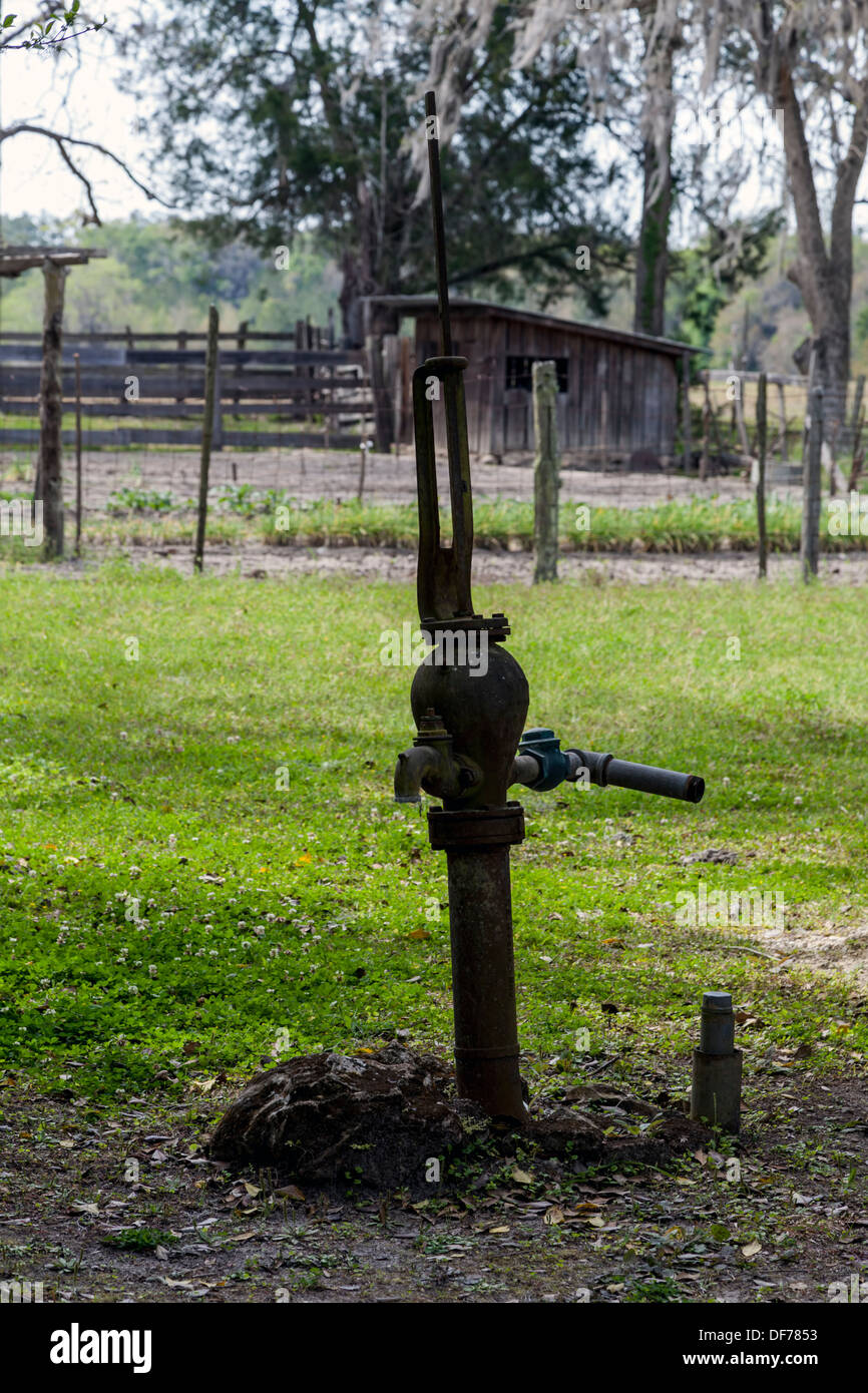 Old water well pump on Dudley farm homestead Stock Photo Alamy