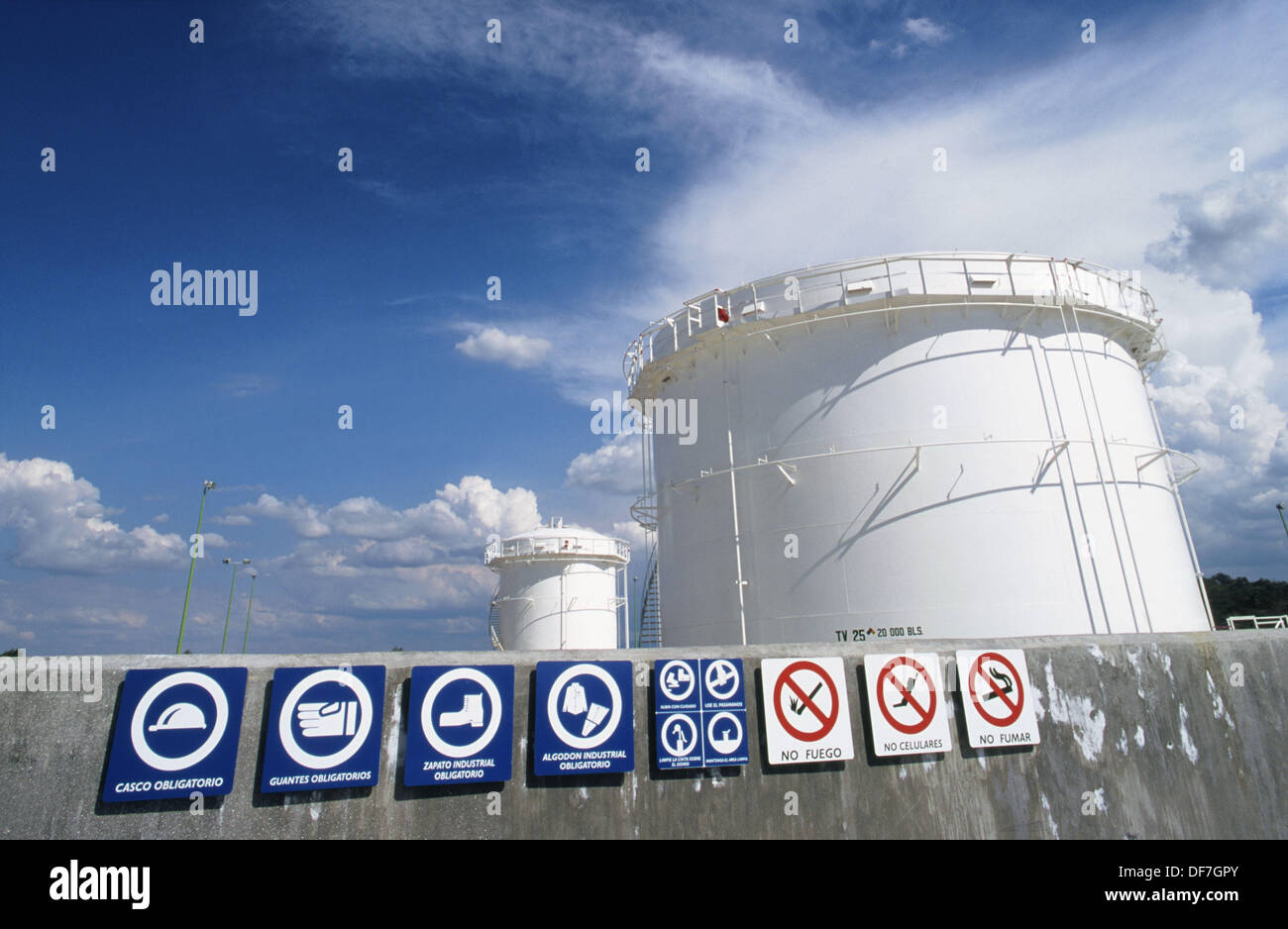 Oil industry. Pemex. Mexico Stock Photo Alamy
