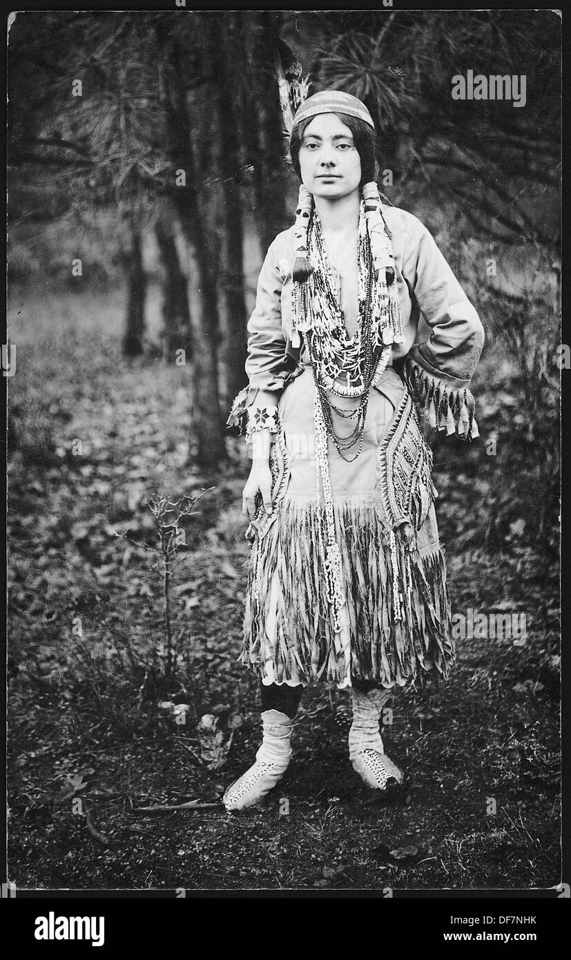 Traditional indian dress Black and White Stock Photos & Images - Alamy