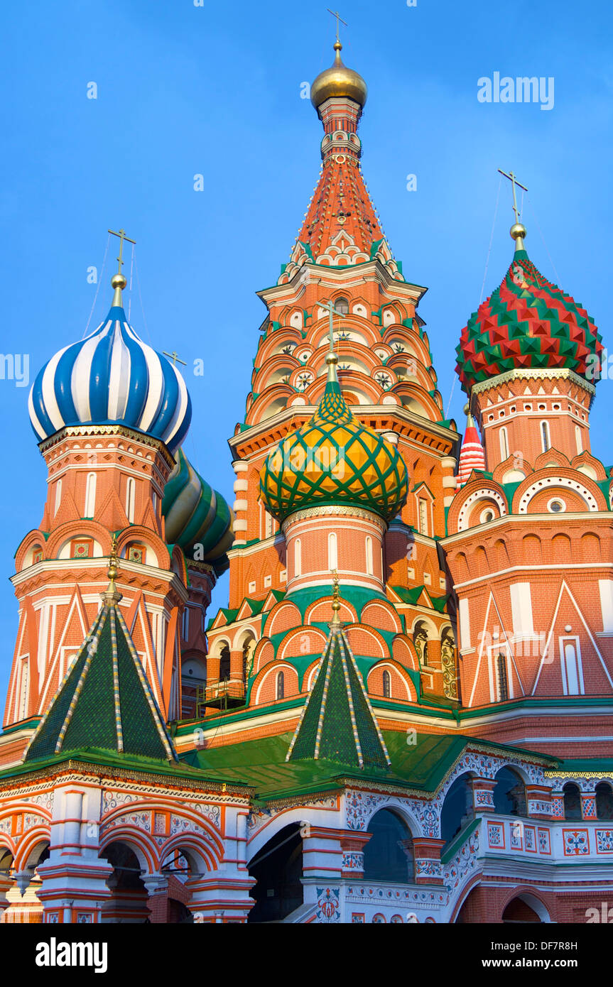 View of the Orthodox Cathedral of St. Basil in Red Square in Moscow ...