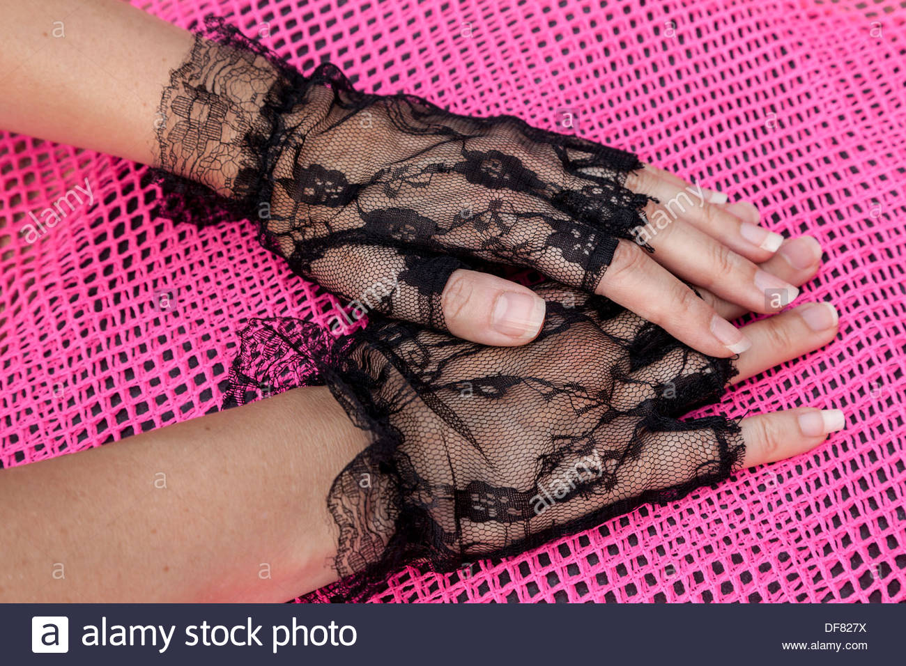 pink lace fingerless gloves
