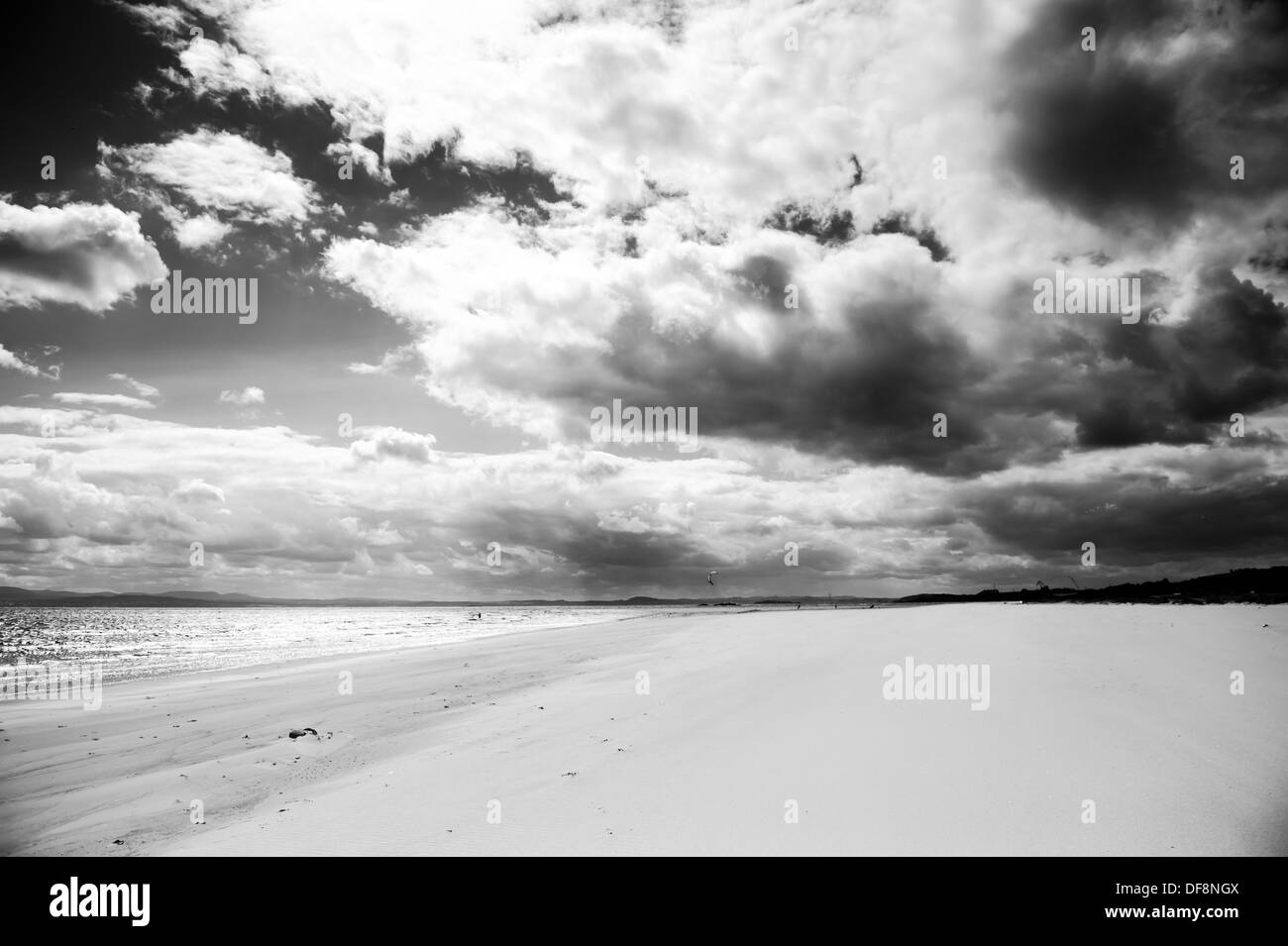 Black clouds dark sky skies hi-res stock photography and images - Alamy