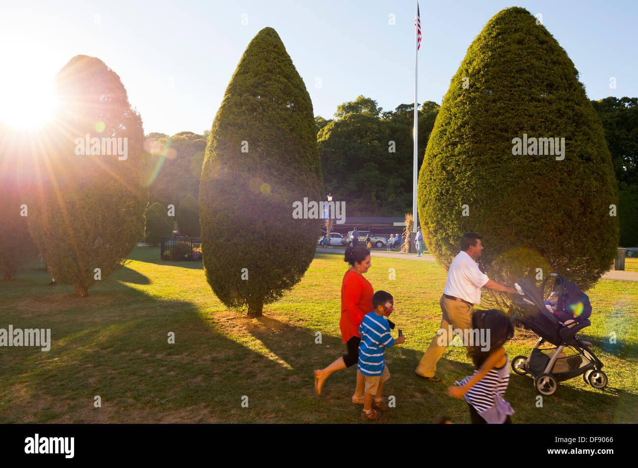Old Bethpage, New York, U.S. 29th September 2013. Leaving The Long