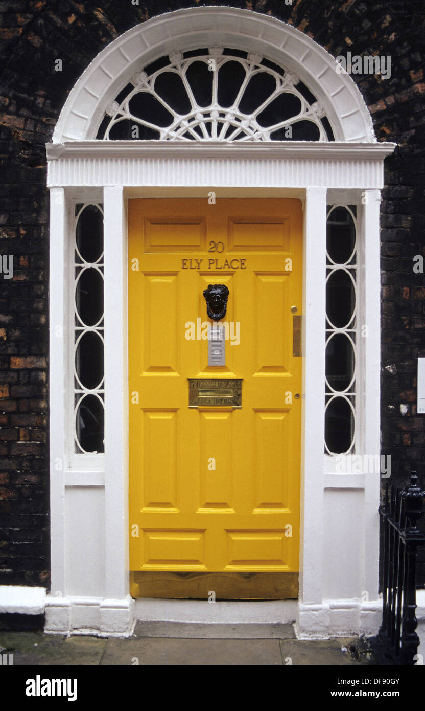 Yellow door. Dublin (Ireland Stock Photo Alamy