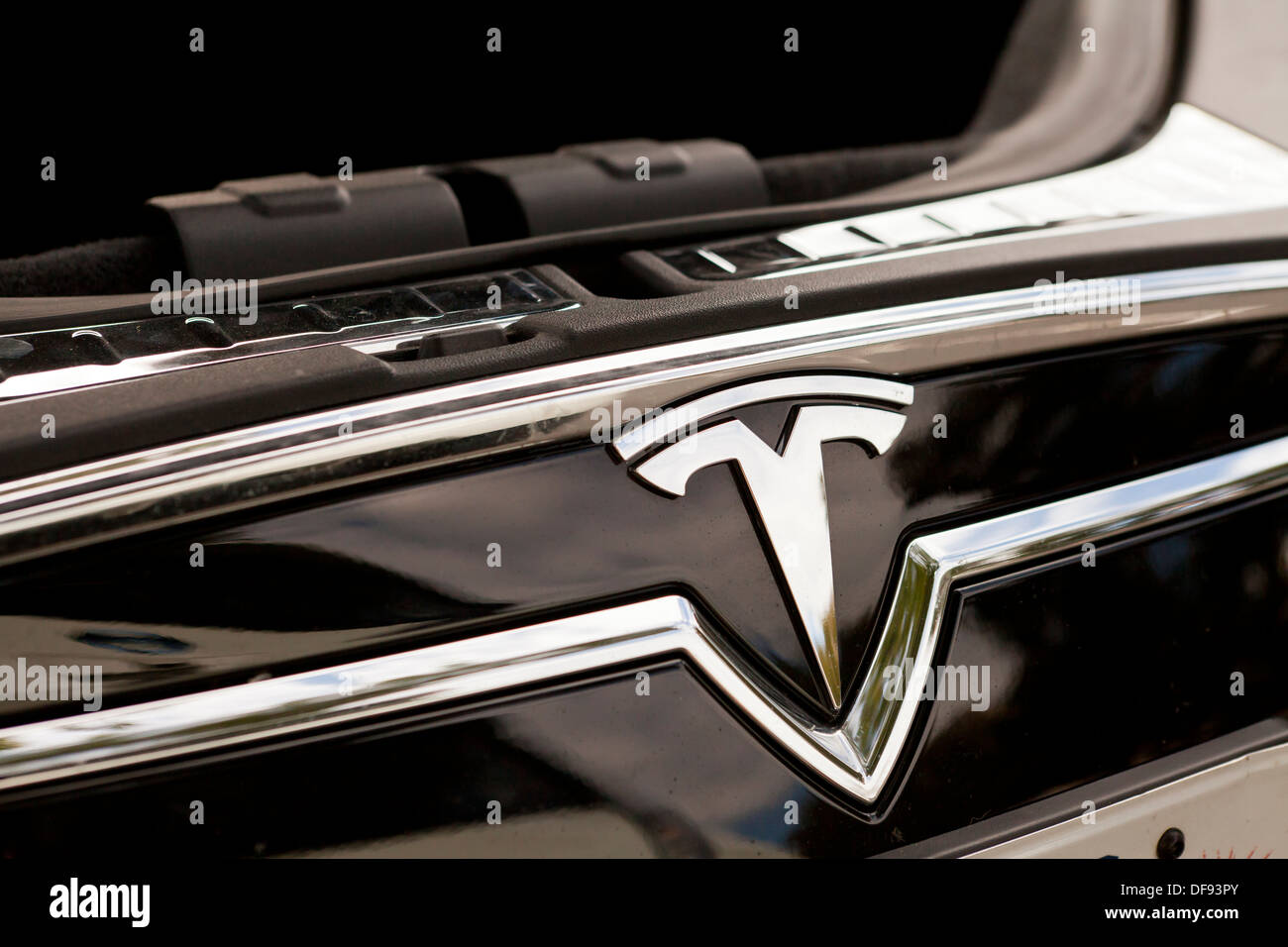 Car badge hires stock photography and images Alamy