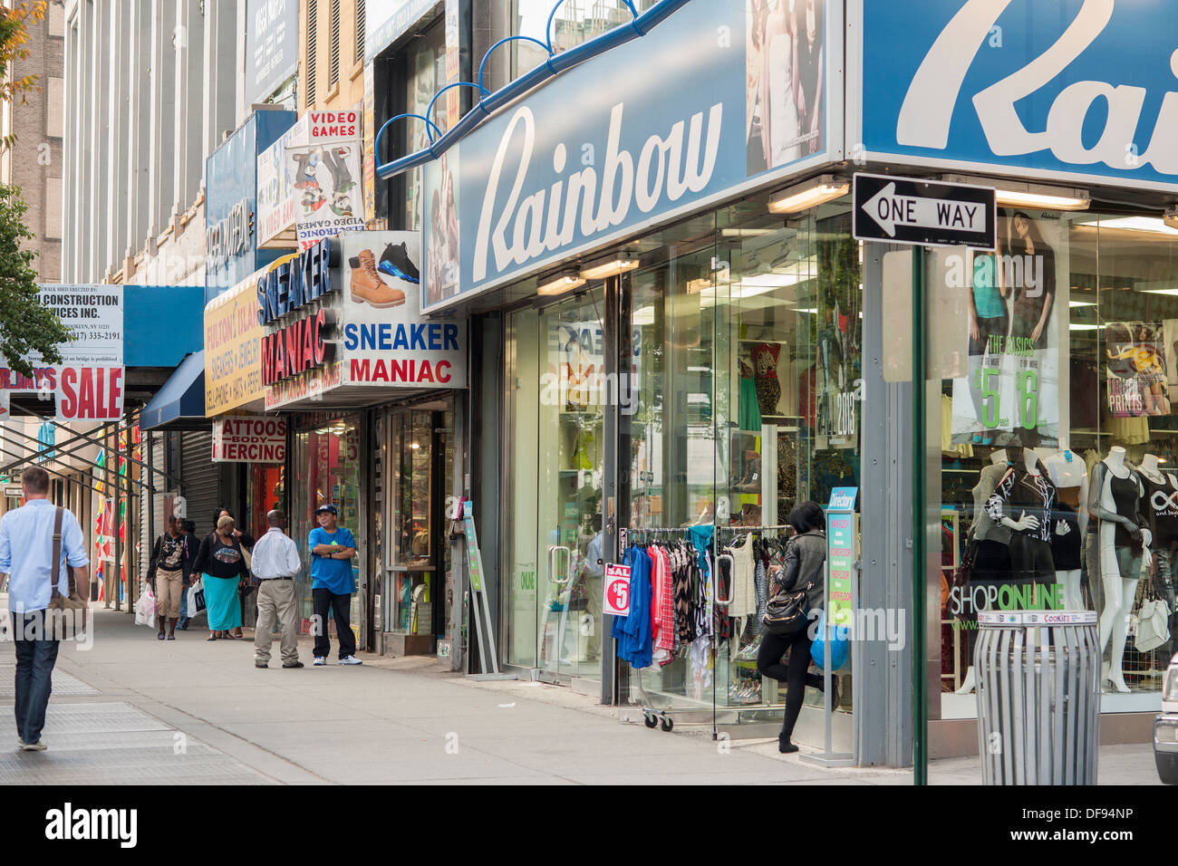 Stores and shopping in Downtown Brooklyn in New York Stock Photo Alamy