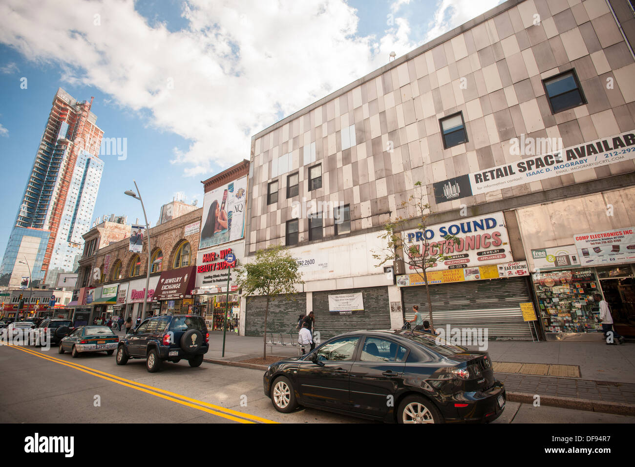 Stores and shopping in Downtown Brooklyn in New York Stock Photo Alamy