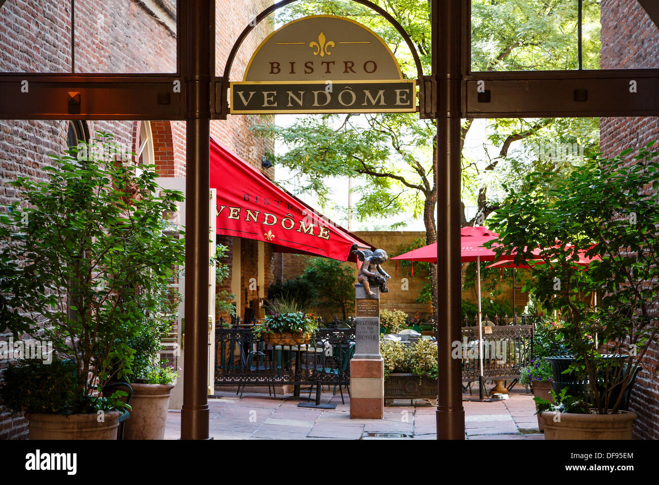 Vendome restaurant hires stock photography and images Alamy
