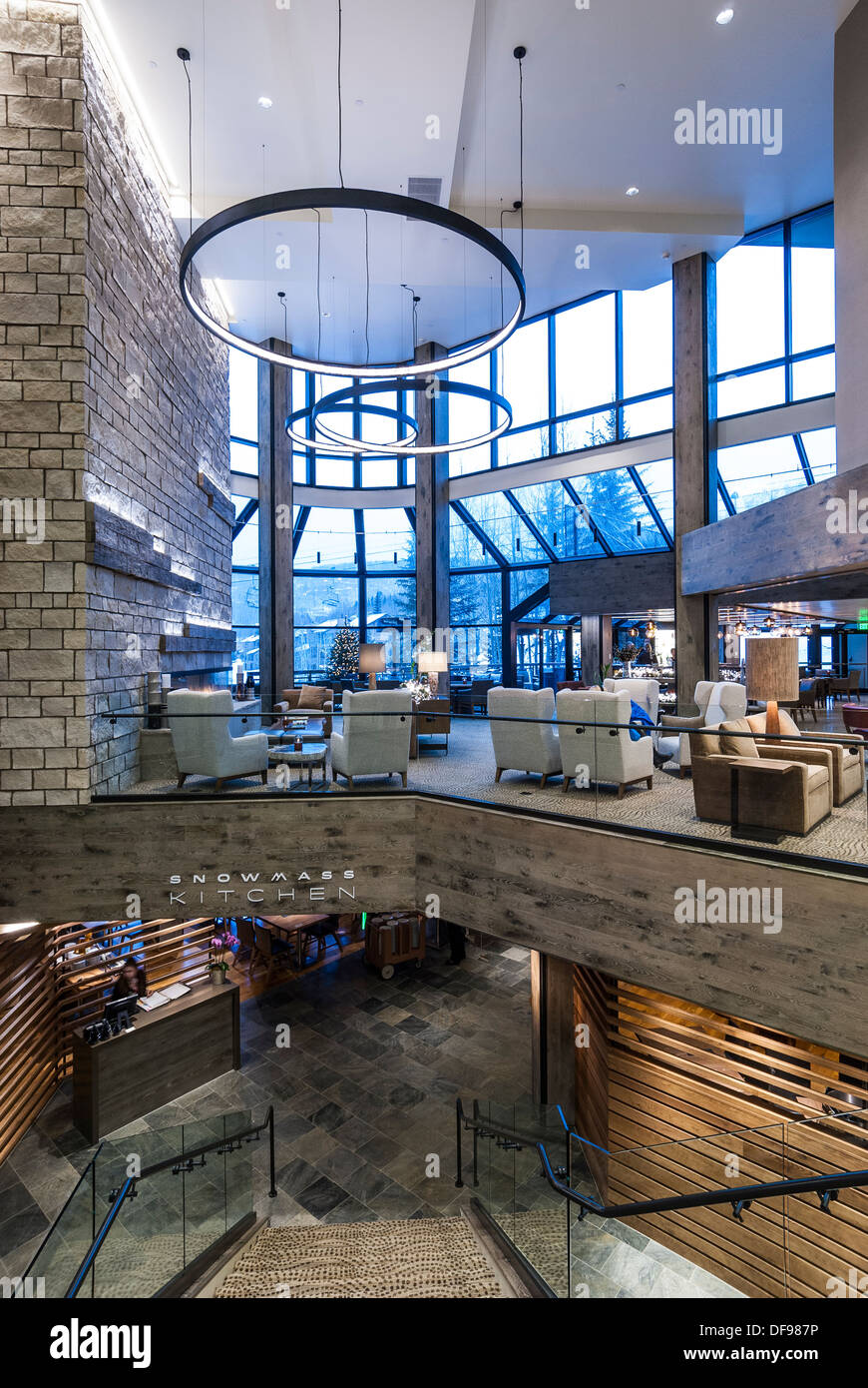 Snowmass resort hi-res stock photography and images - Alamy
