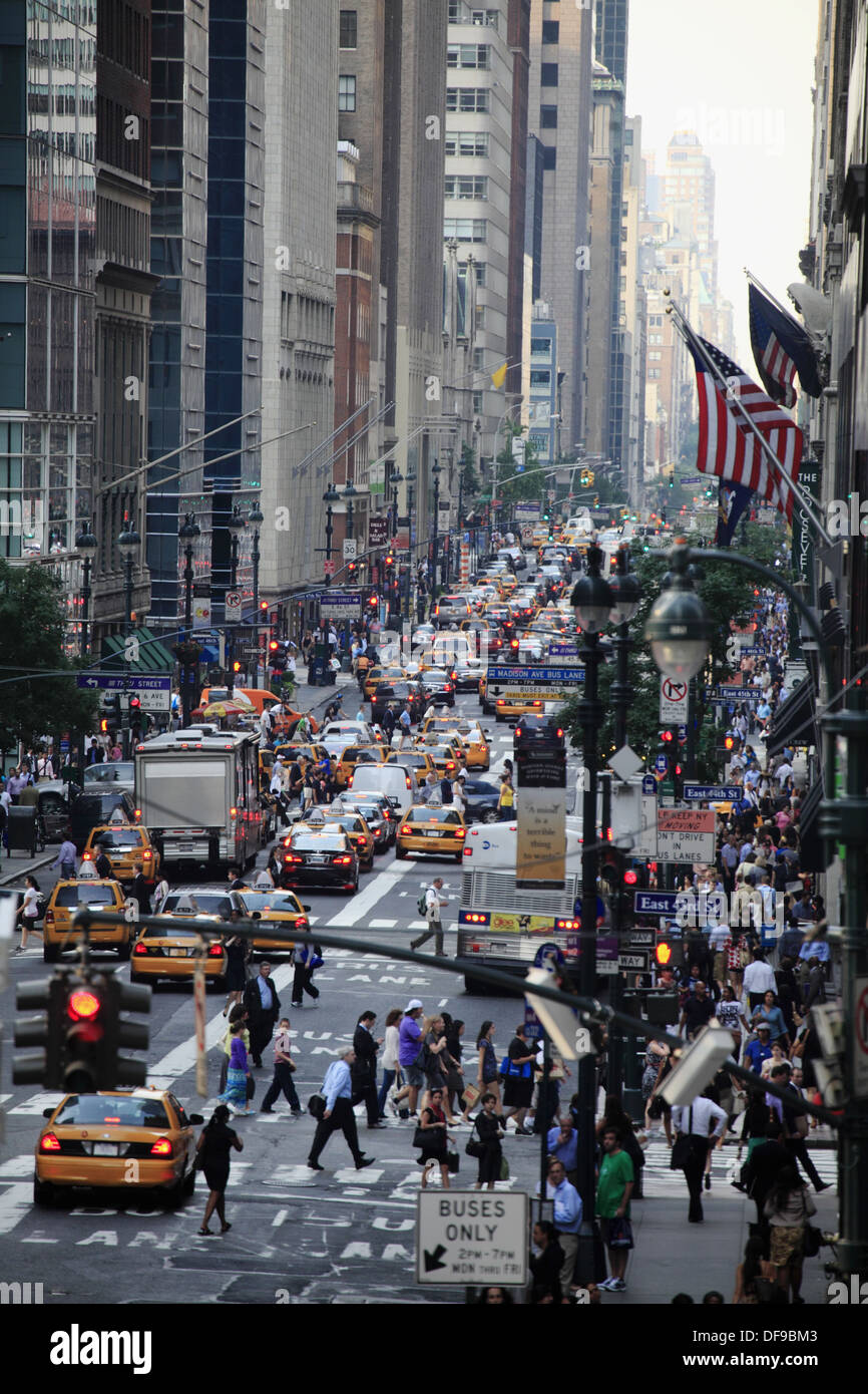 Sixth Avenue in midtown Manhattan during rush hour New York City Stock