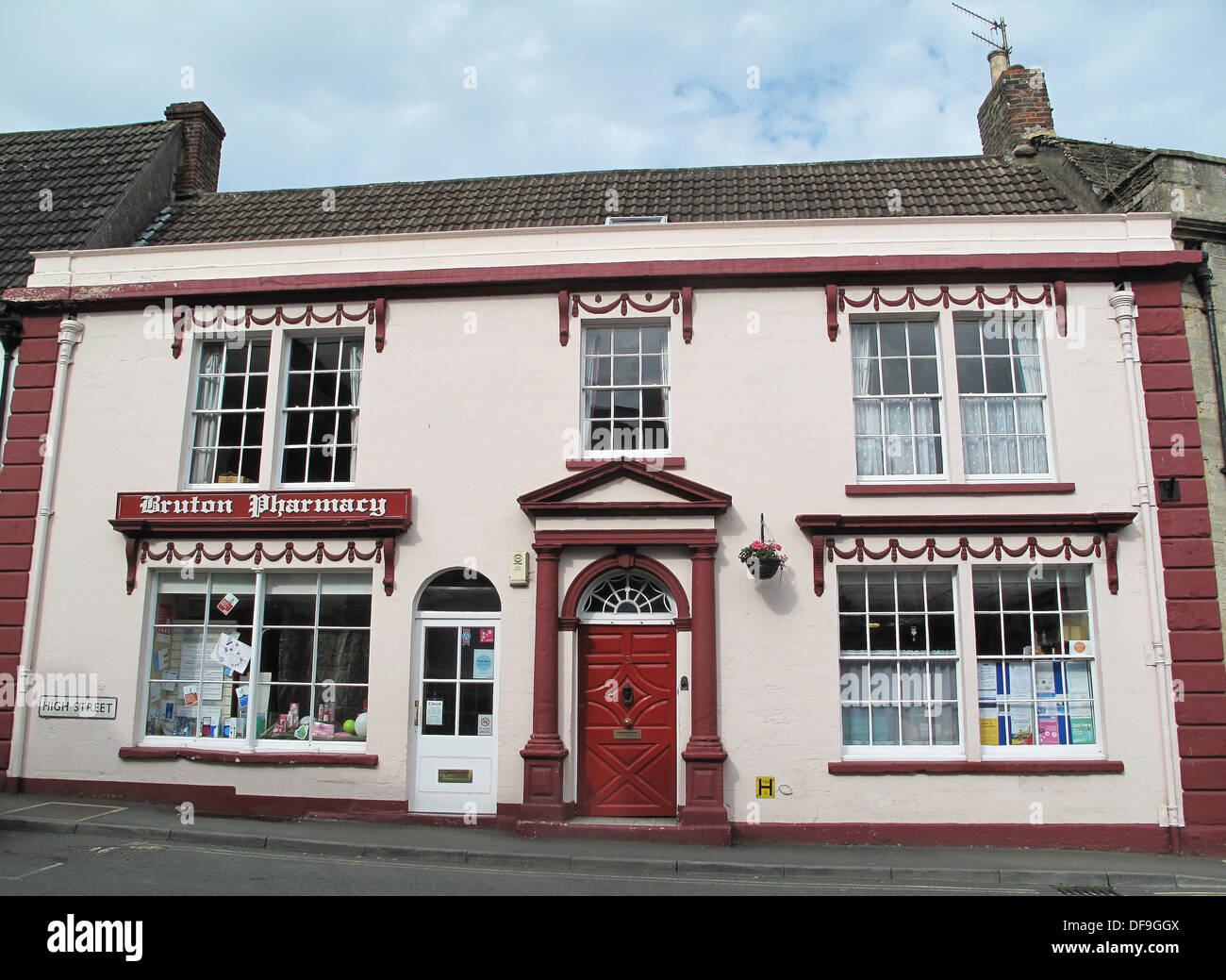 High street shops bruton hires stock photography and images Alamy