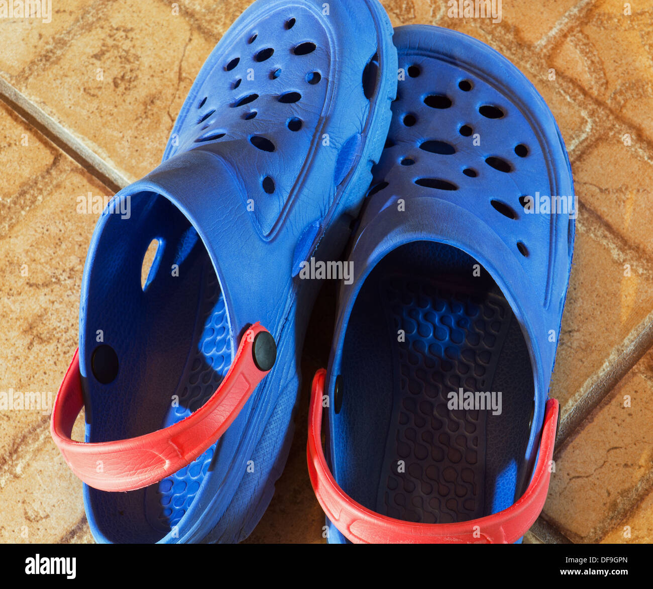 cheap plastic slippers