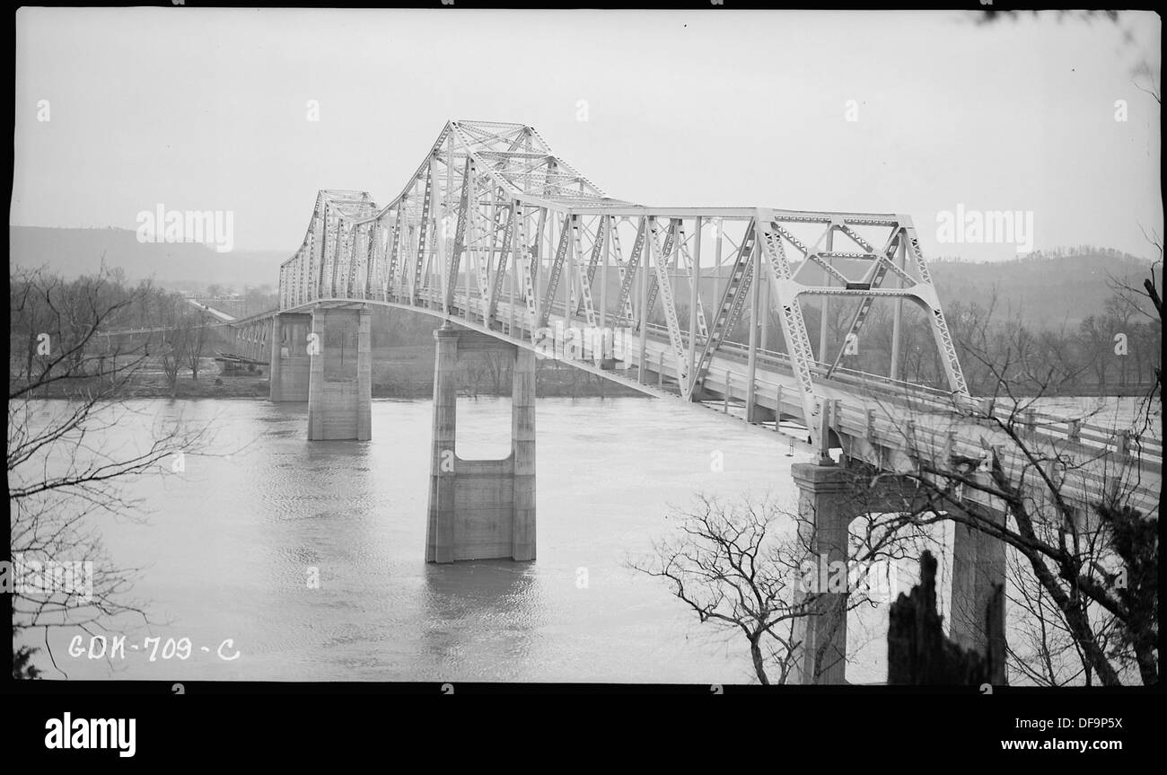 Tennessee River Bridge 279772 Stock Photo